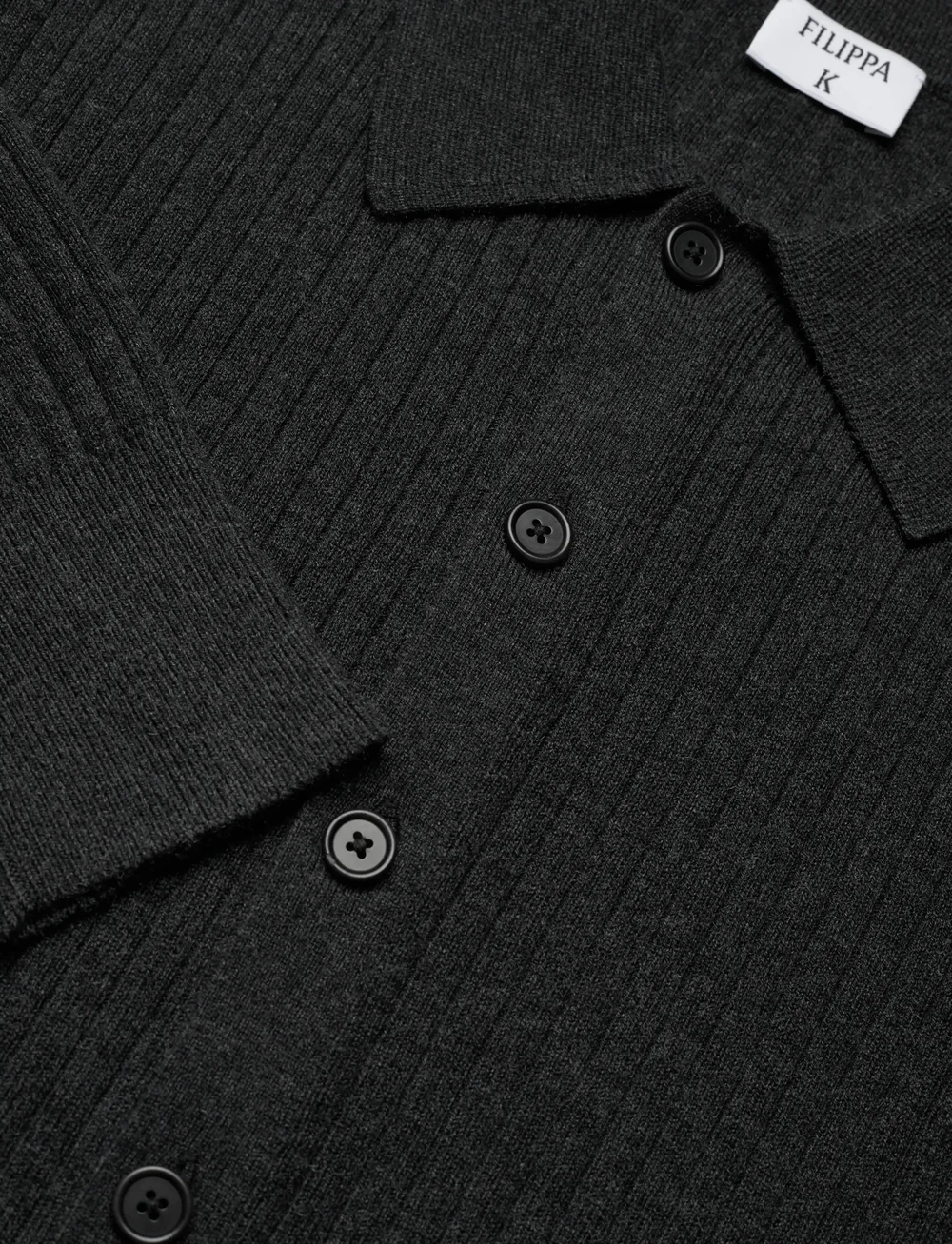Filippa K - Cotton Merino Knit Shirt - stickade pikéer - anthracite melange - 2