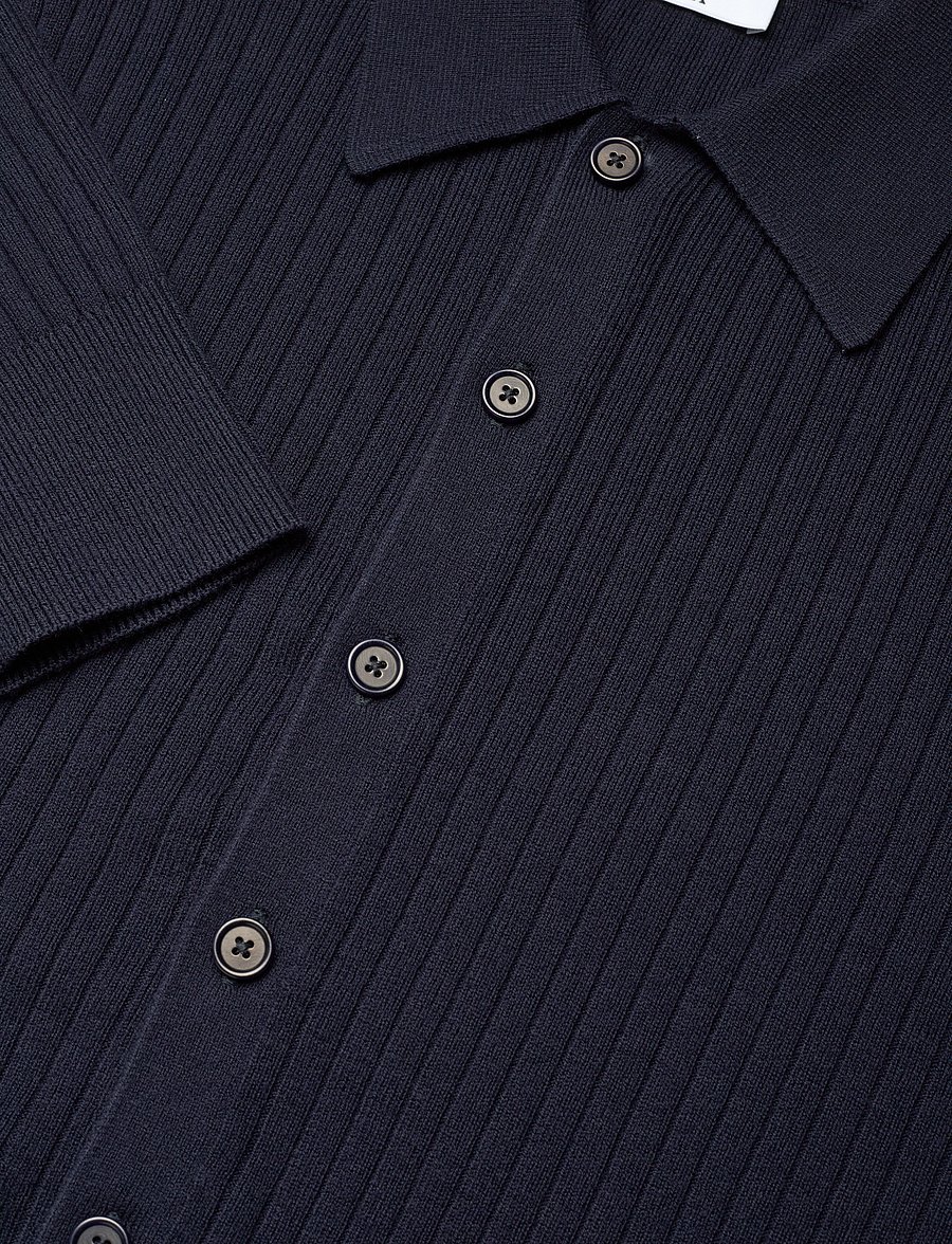 Filippa K - Cotton Merino Knit Shirt - long-sleeved knitted polos - navy - 2