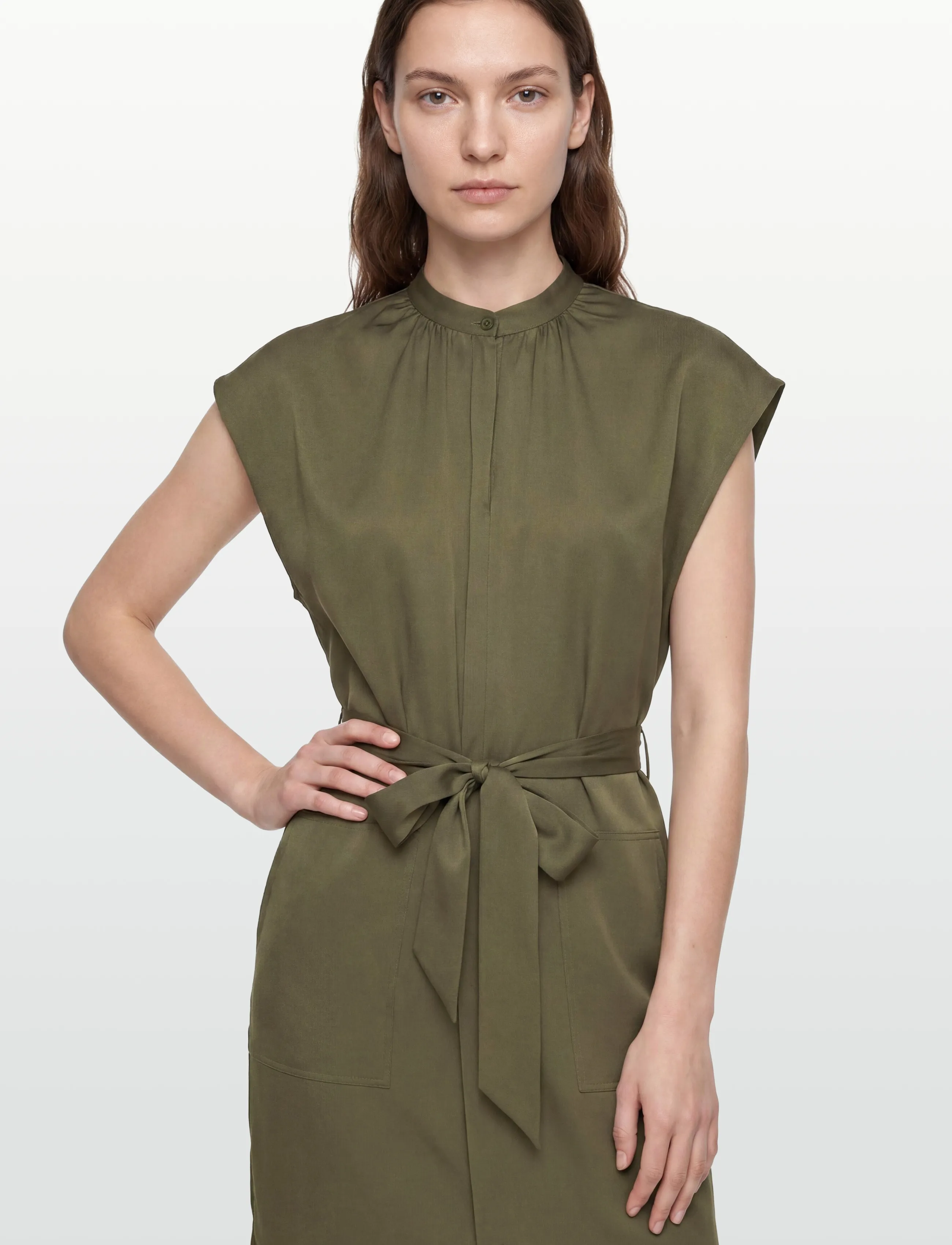 Filippa K - Belted Stand Collar Dress - kokteilikleidid - laurel green - 5