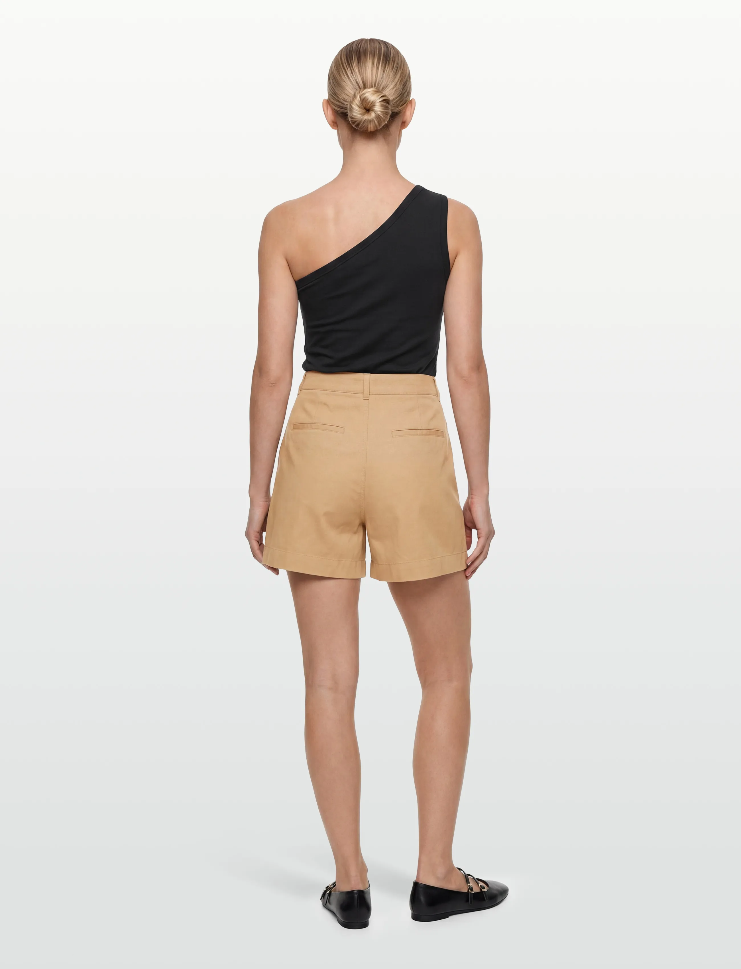 Filippa K - Baggy Cotton Shorts - chino shorts - canvas bei - 4