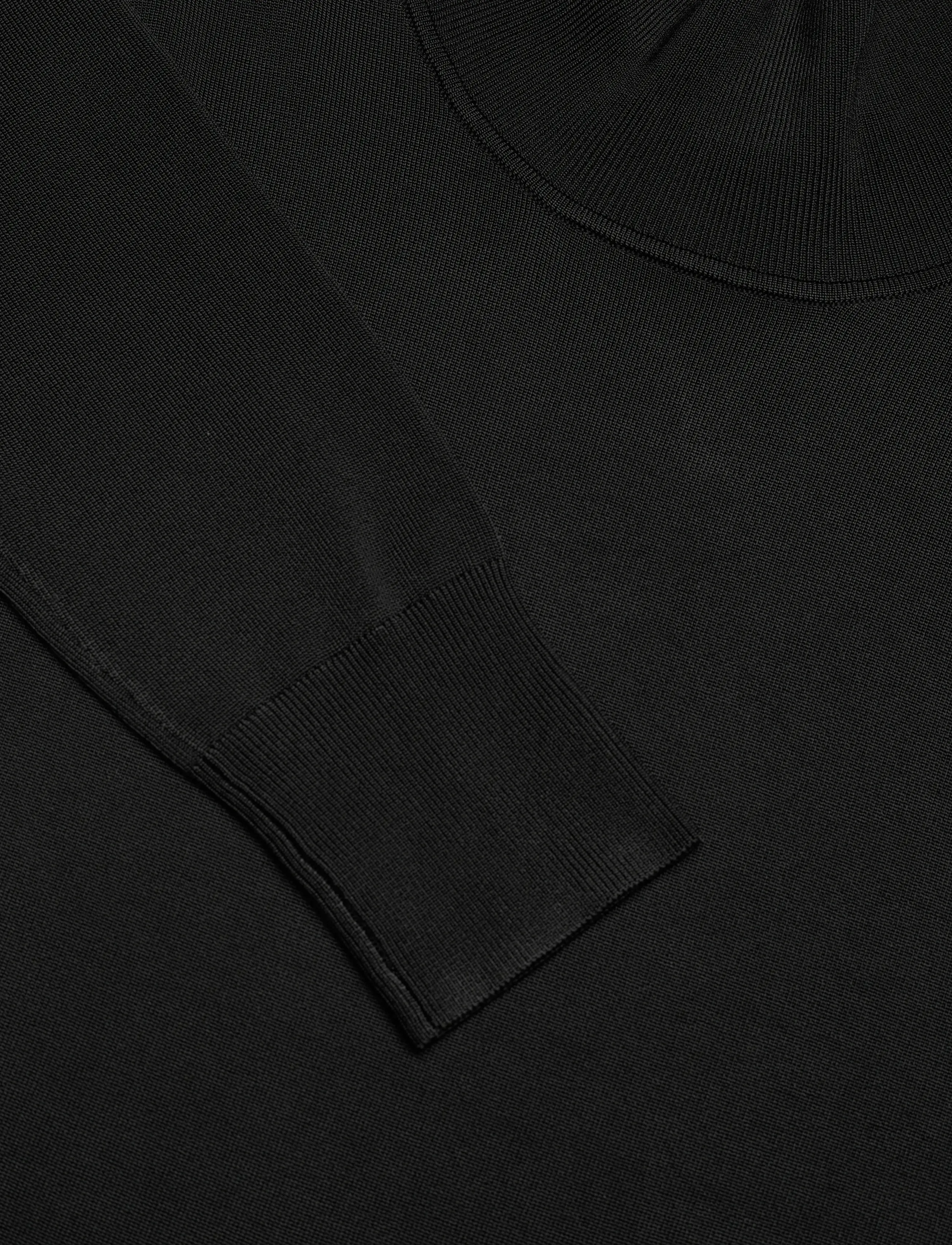 Filippa K - Glossy Knit Turtleneck Sweater - rullekraver - black - 2