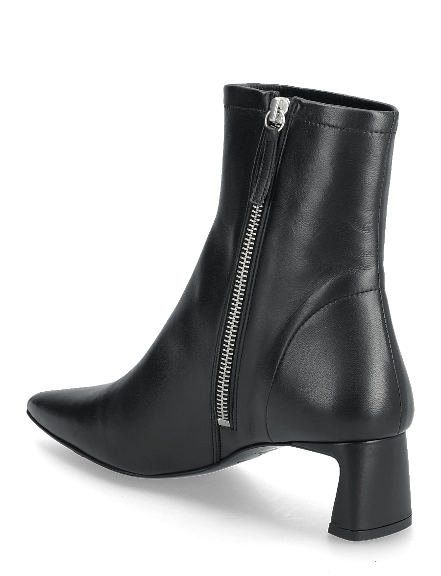 Filippa K - Kitten Heel Ankle Bootie - heeled ankle boots - black - 2