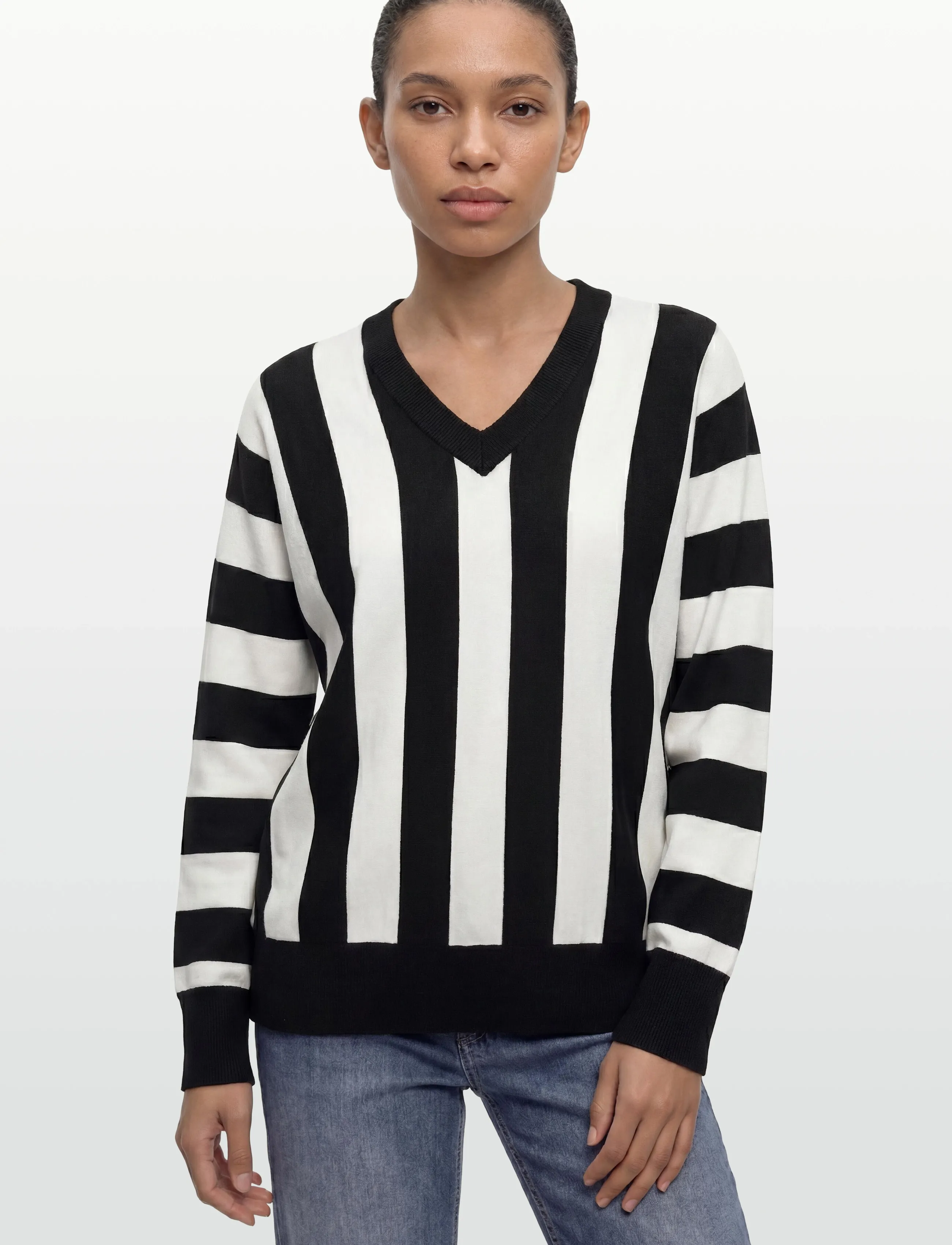 Filippa K - Batwing Sweater - neulepuserot - black/white - 3