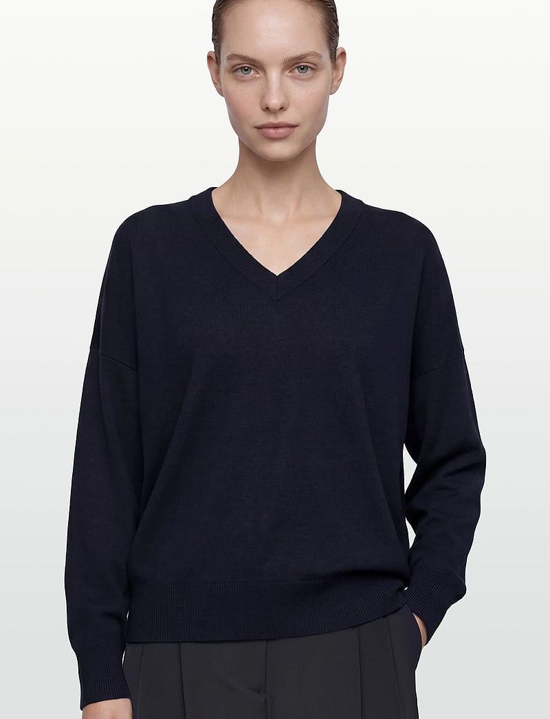 Filippa K - Batwing Sweater - pullover - navy - 3