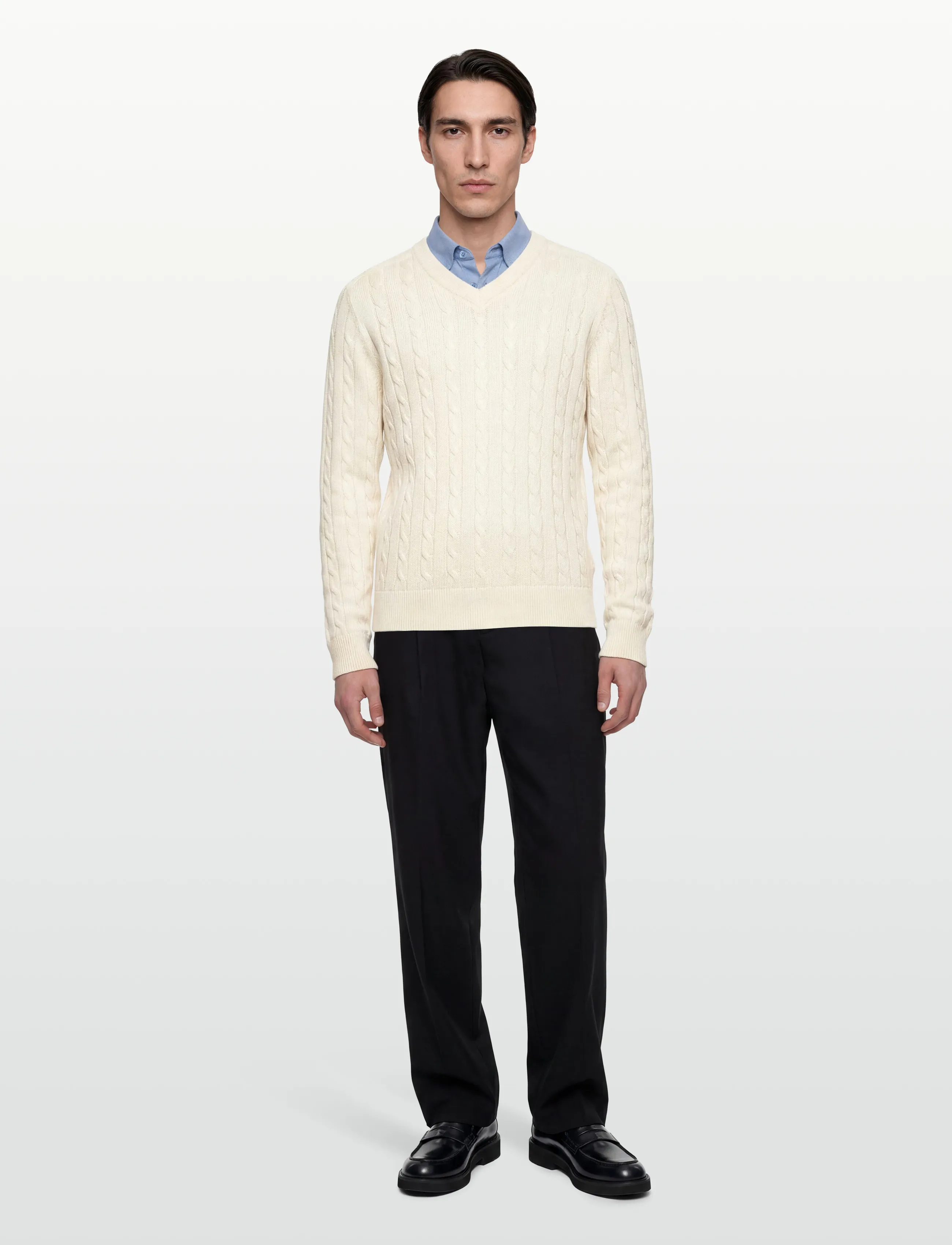 Filippa K - Braided Cotton V-Neck Sweater - knitted v-necks - calico white - 0