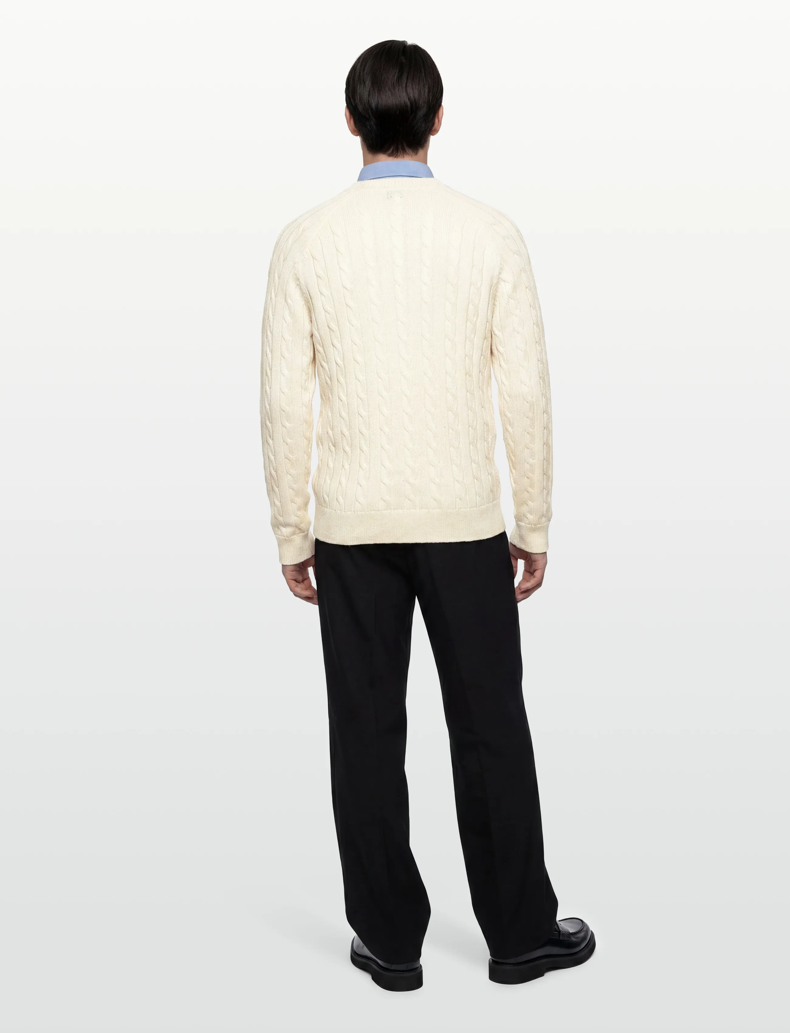 Filippa K Braided Cotton V-Neck Sweater stickade tröjor herr – bild 3