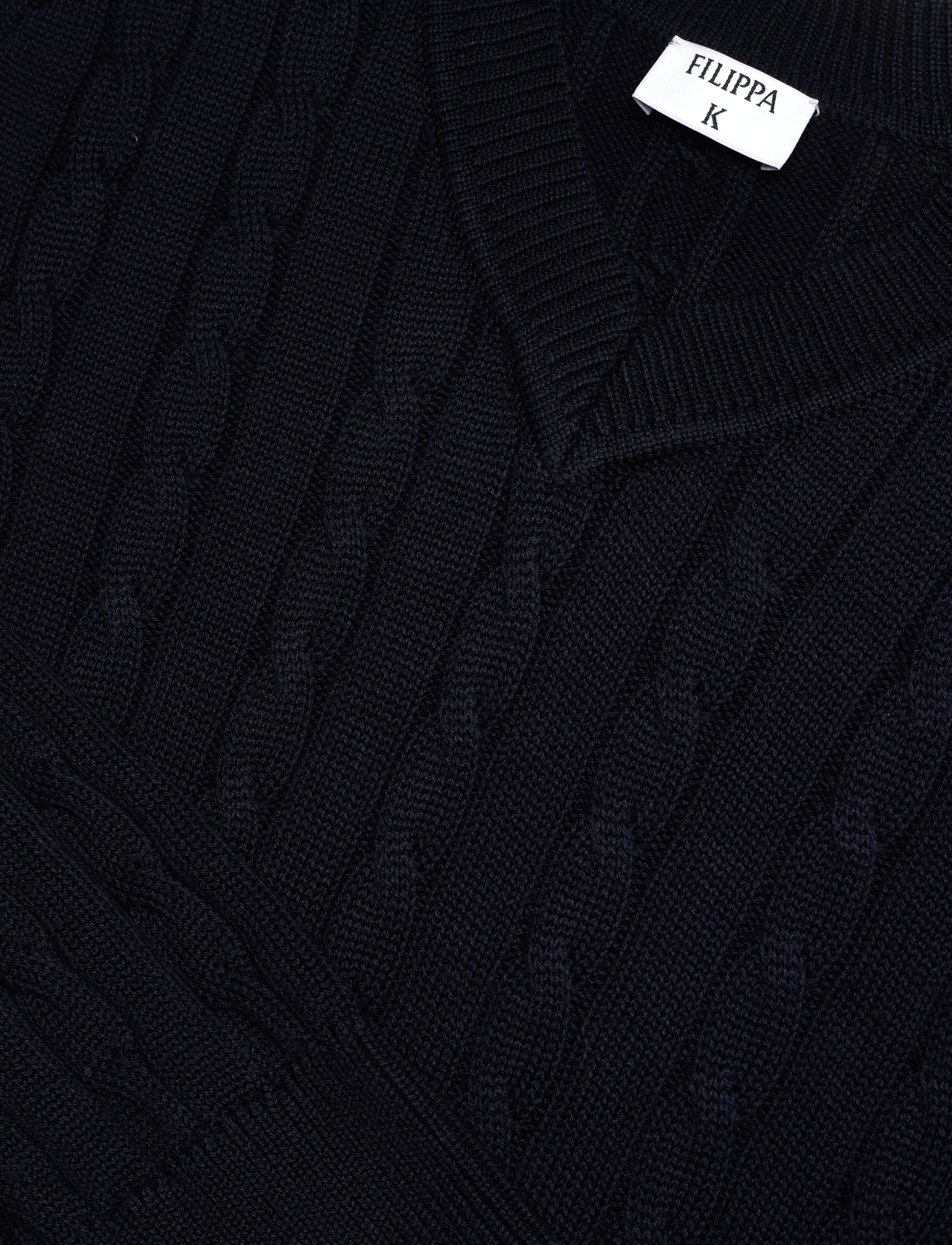Filippa K - Braided Cotton V-Neck Sweater - knitted v-necks - navy - 5