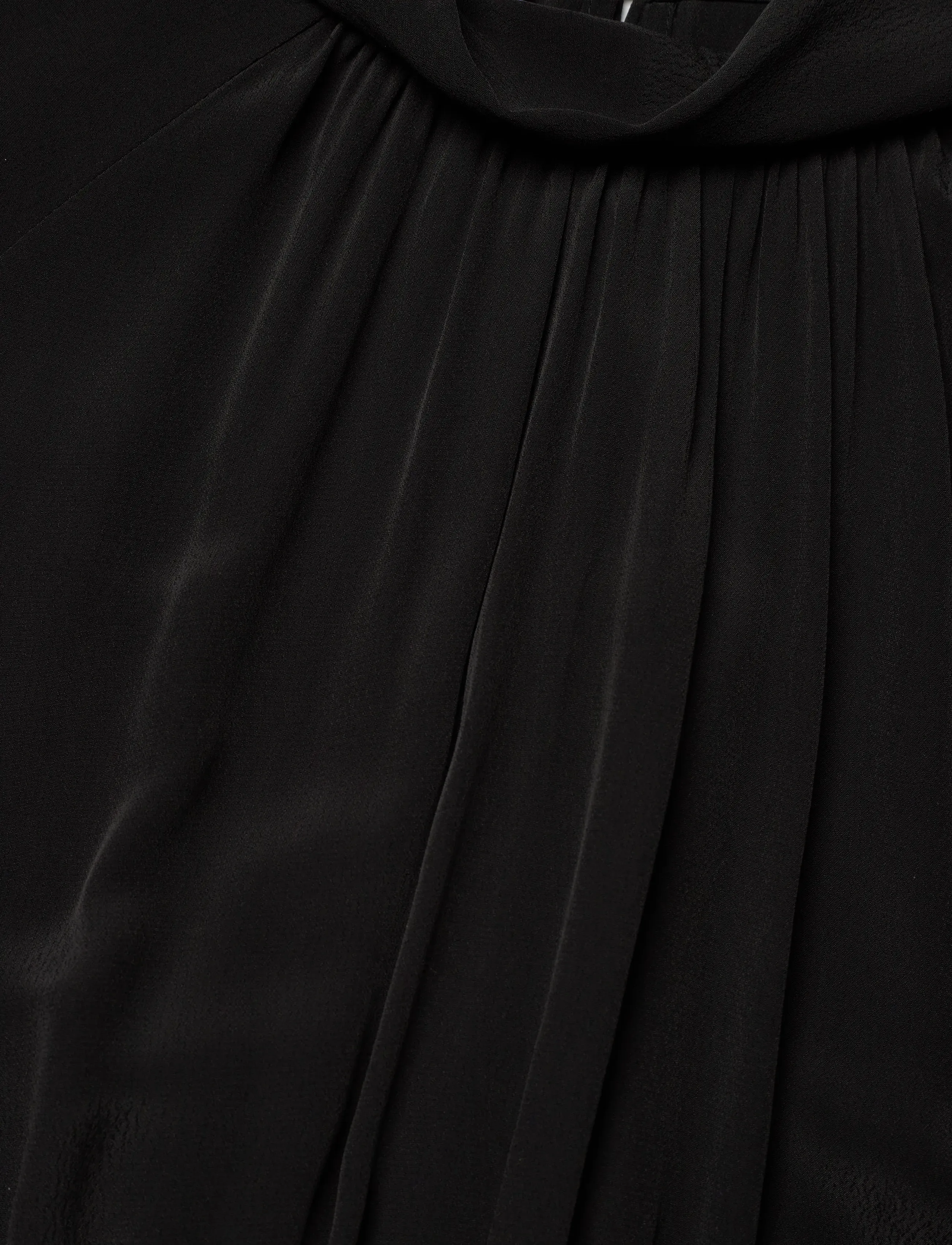 Filippa K - Tie Neck Scarf Dress - midi kjoler - black - 5