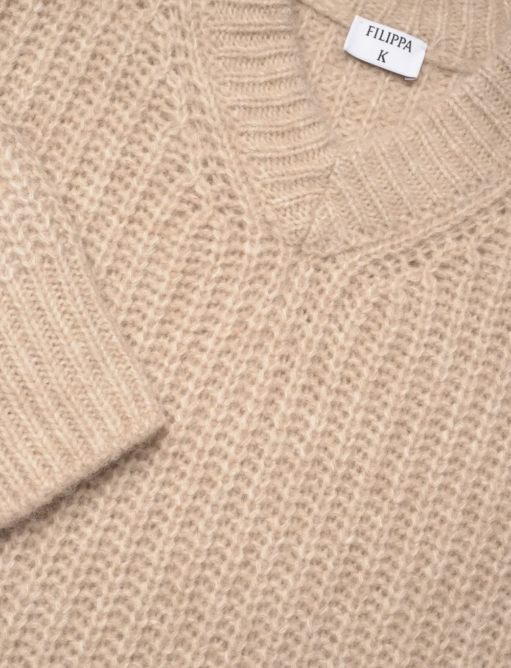 Filippa K - Soft Alpaca V-Neck Sweater - tröjor - light beige - 2