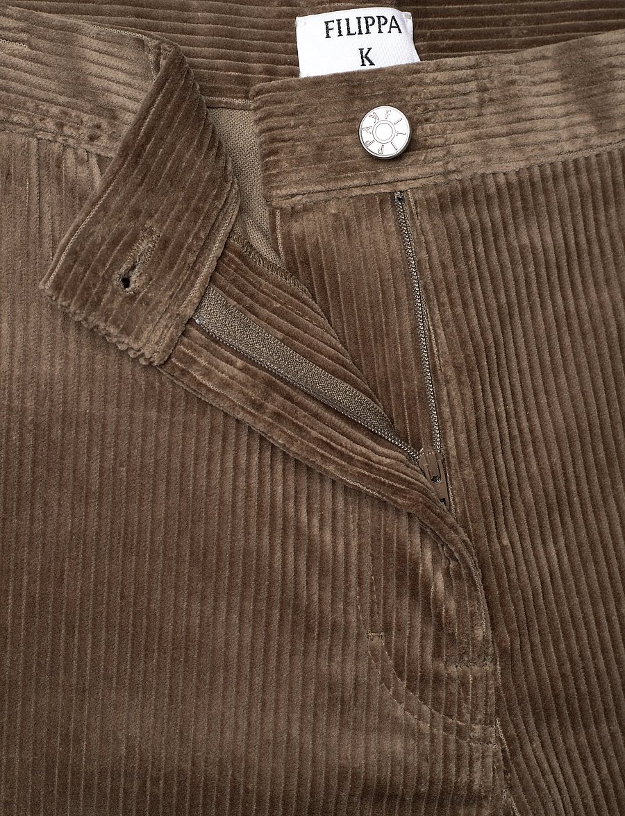Filippa K - Wide Leg Corduroy Trousers - vakosamettihousut - taupe grey - 3