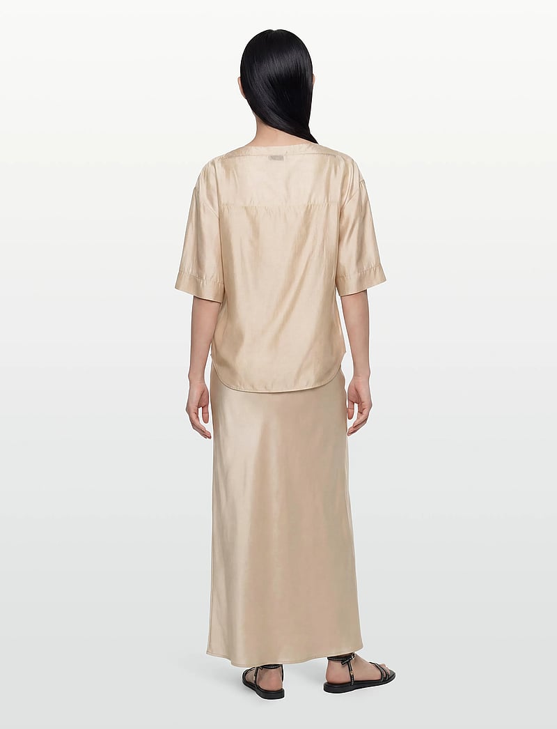Filippa K - Sheer Tee - kurzämlige blusen - pearl beige - 4