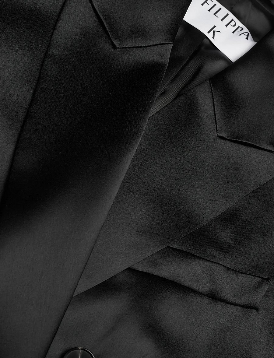 Filippa K - Dani Satin Blazer - zweireihige blazer - black - 2