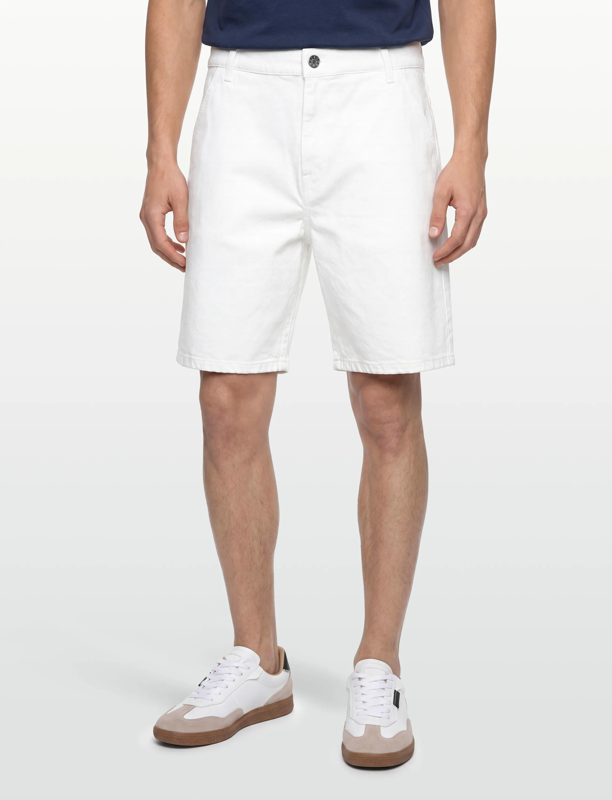 Filippa K - Relaxed Work Shorts - casual shorts - white - 3
