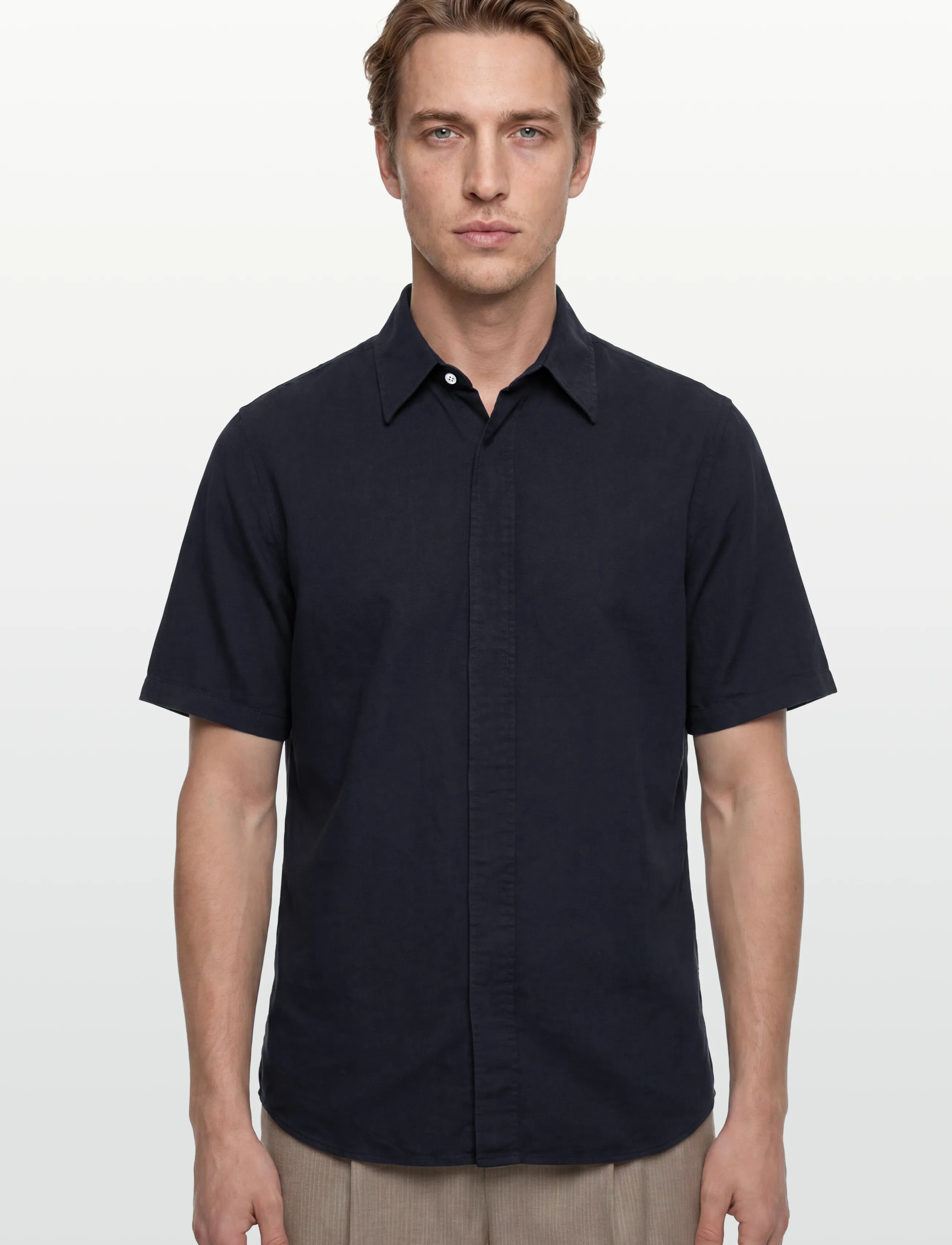 Filippa K - Cotton Linen Short Sleeve Shir - linasest riidest särgid - navy - 3