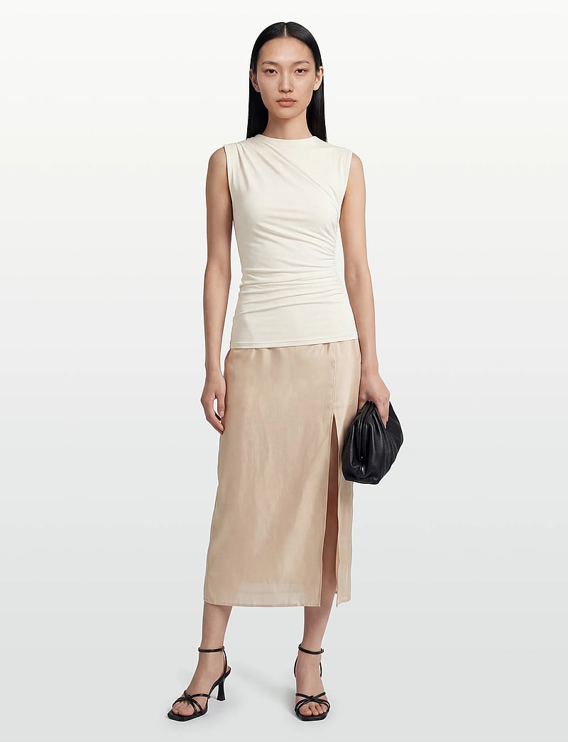 Filippa K - Slip Skirt - midi-röcke - pearl beige - 0