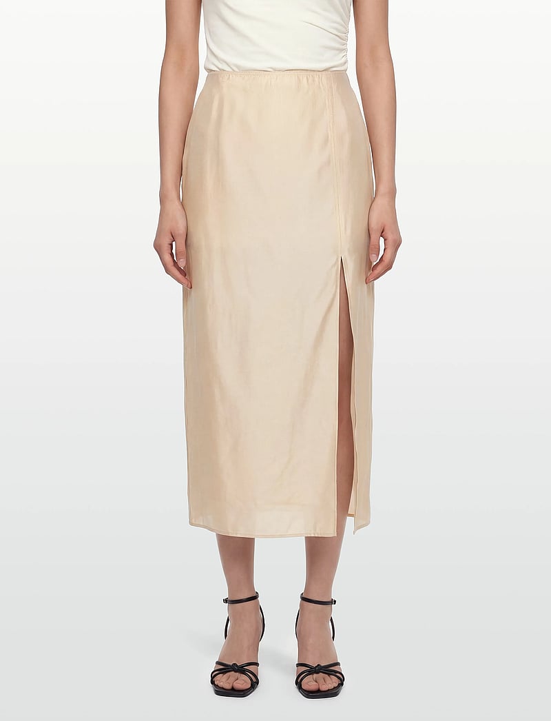 Filippa K - Slip Skirt - midi-röcke - pearl beige - 3