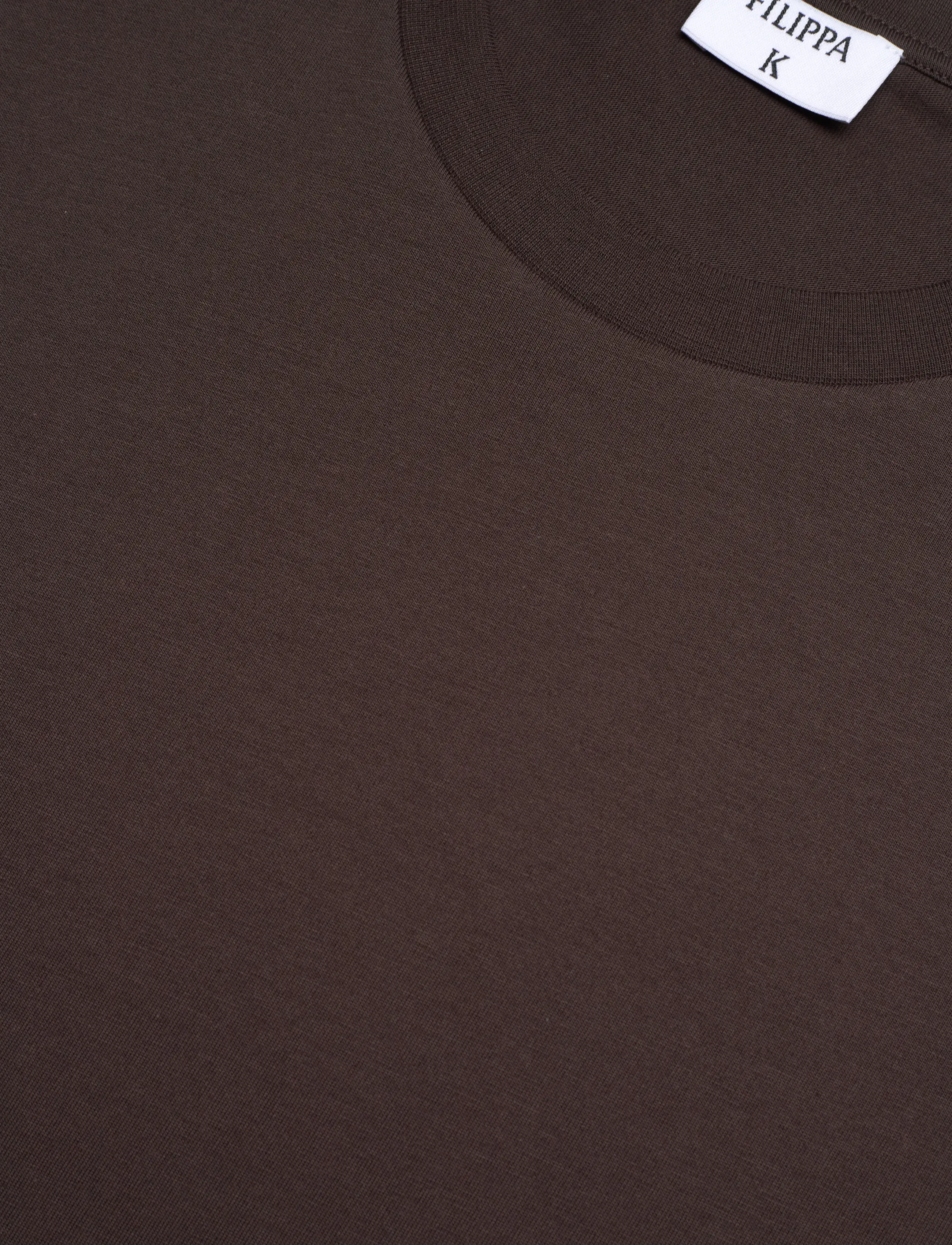 Filippa K - Filip Tee - short-sleeved t-shirts - dark chocolate - 2