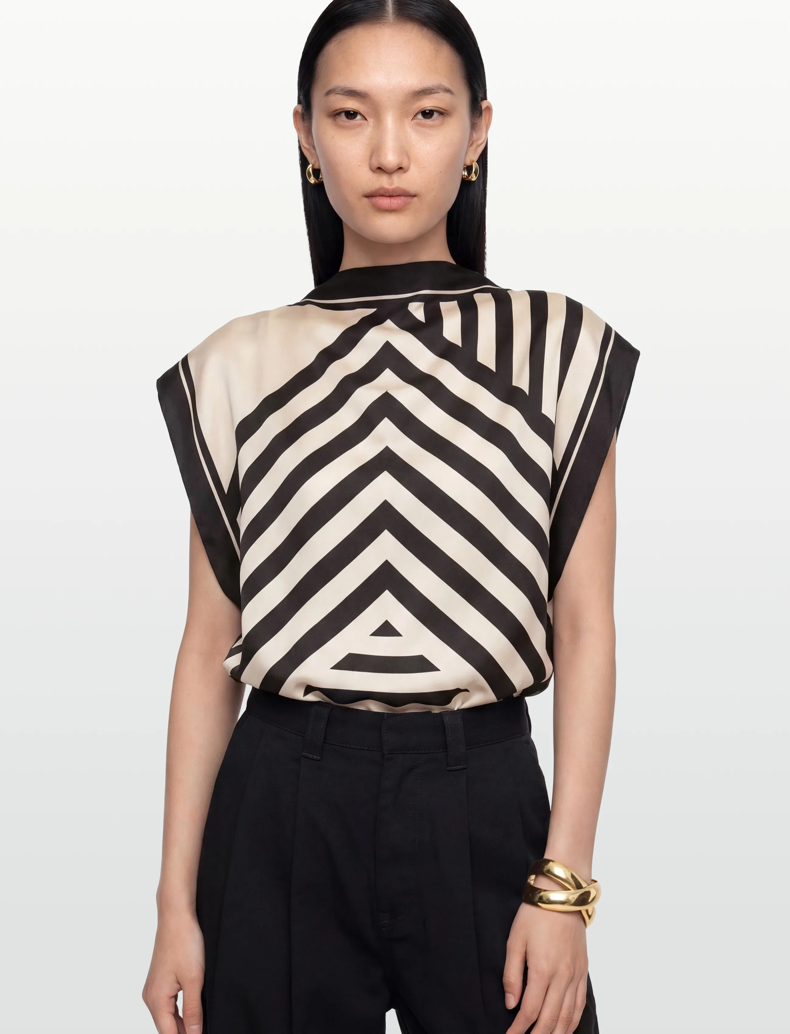 Filippa K - Silk Scarf Top - kortärmade blusar - black - 3