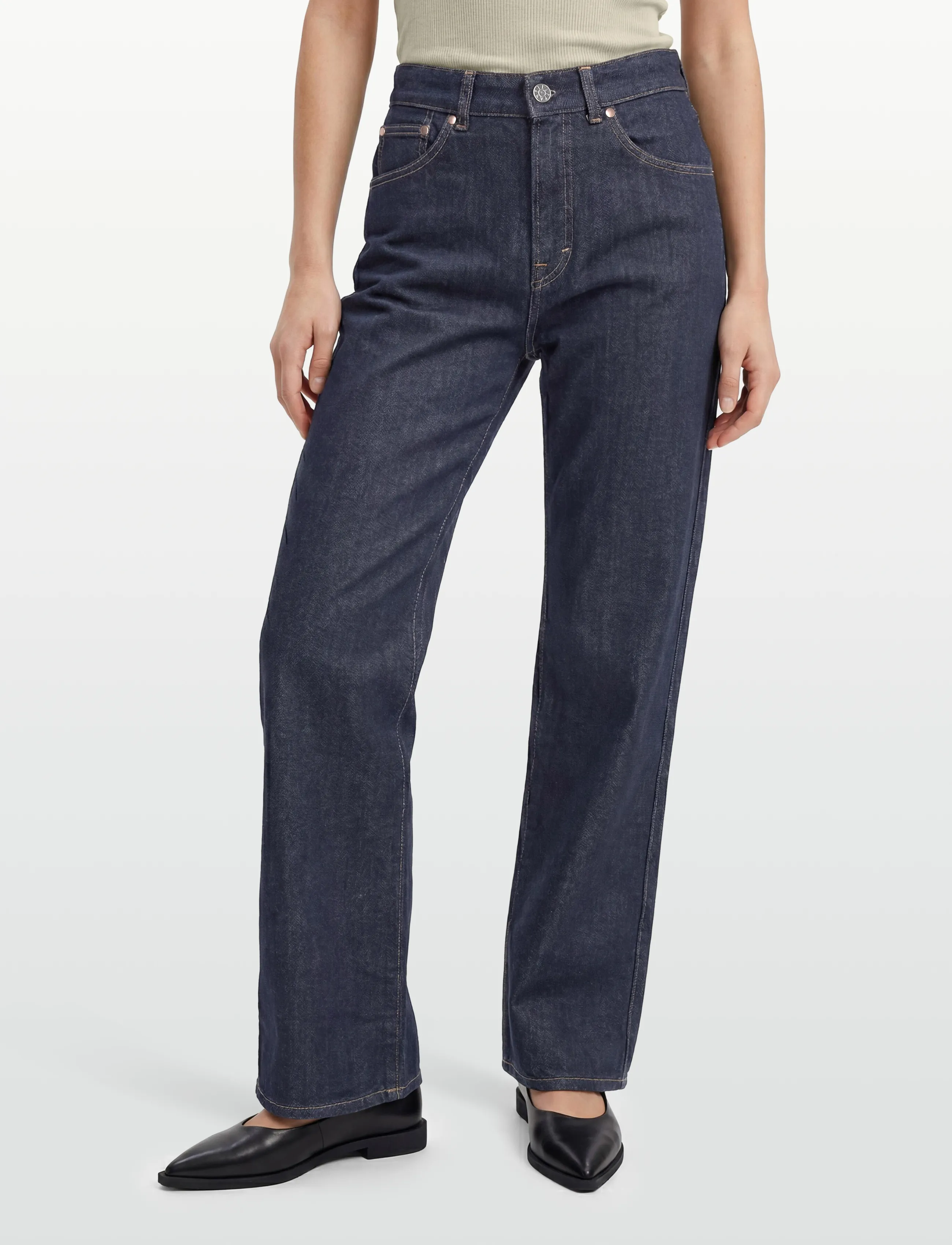 Filippa K - Relaxed High Waisted Jeans - straight jeans - rinsed blue wash - 3