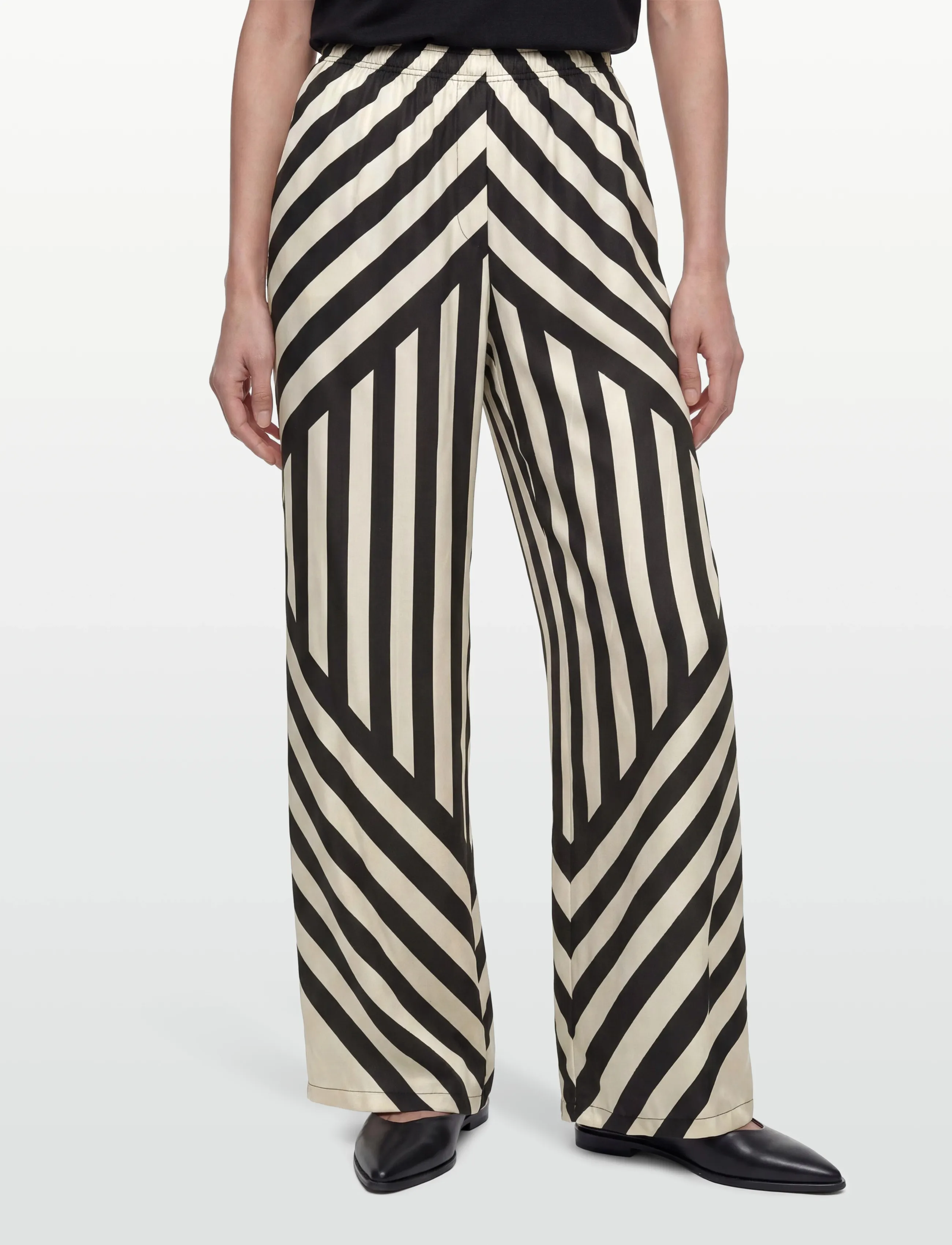 Filippa K - Eve Relaxed Print Trousers - wide leg trousers - black - 3