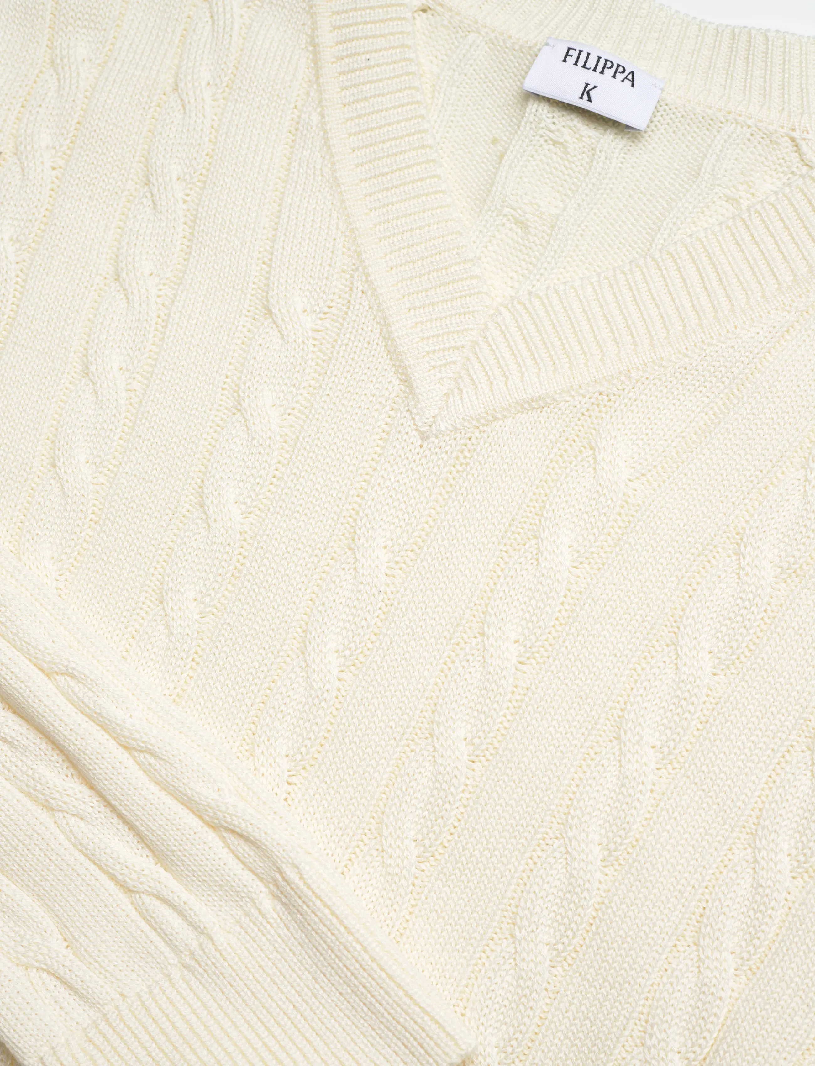 Filippa K - Braided Cotton V-Neck Sweater - trøjer - calico white - 5