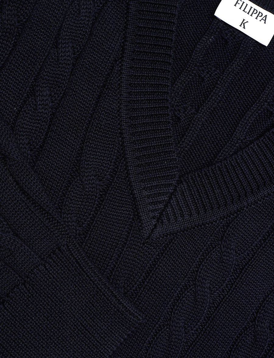 Filippa K - Braided Cotton V-Neck Sweater - pullover - navy - 5