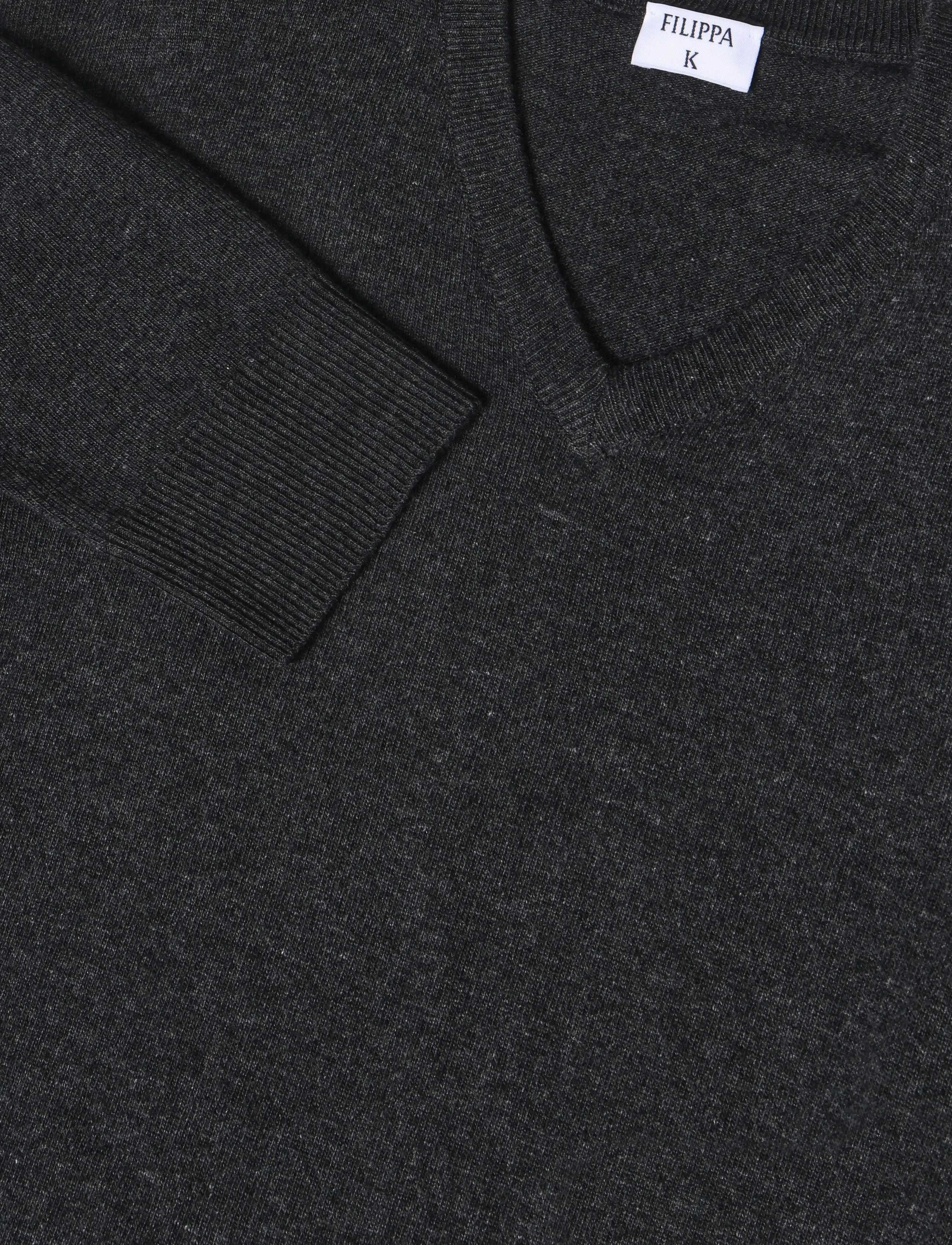 Filippa K - Soft Wool V-Neck Sweater - anthracite melange - 2