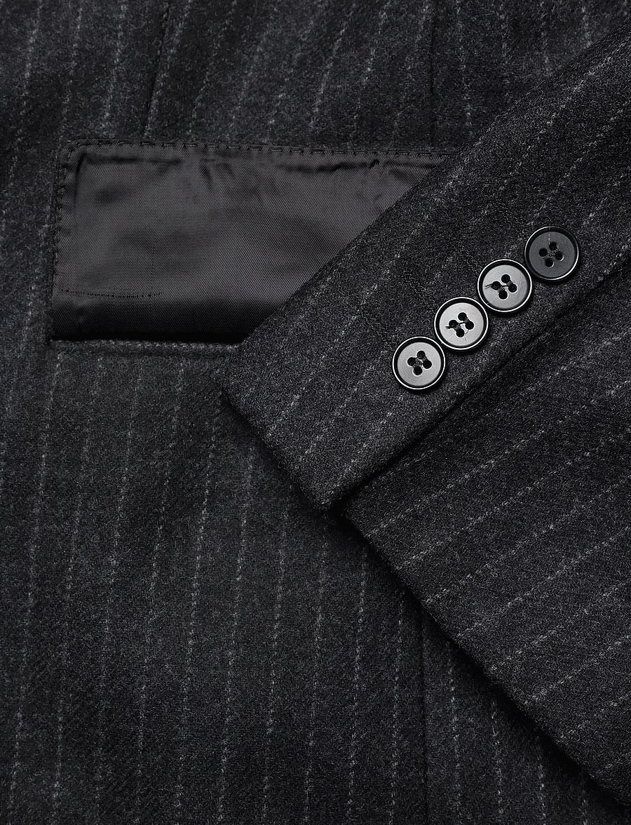 Filippa K - Hourglass Pinstripe Flannel Bl - einreihige blazer - anthracite pinstripe - 4