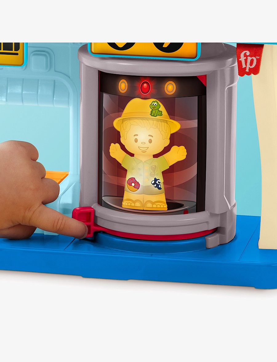 Fisher-Price - Little People Everyday Adventures Airport Toddler Playset, Airplane & 3 Play Pieces - mängukomplektid - multicolor - 3