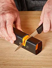 Fiskars - Edge Roll-Sharp Knivlip 16.5 cm - black - 7