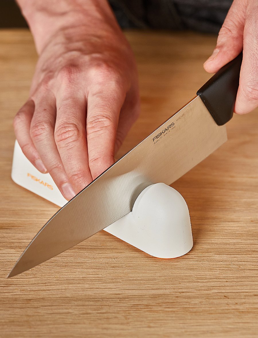 Fiskars - FF Knife Slip Roll-Sharp White - noateritajad - white - 0