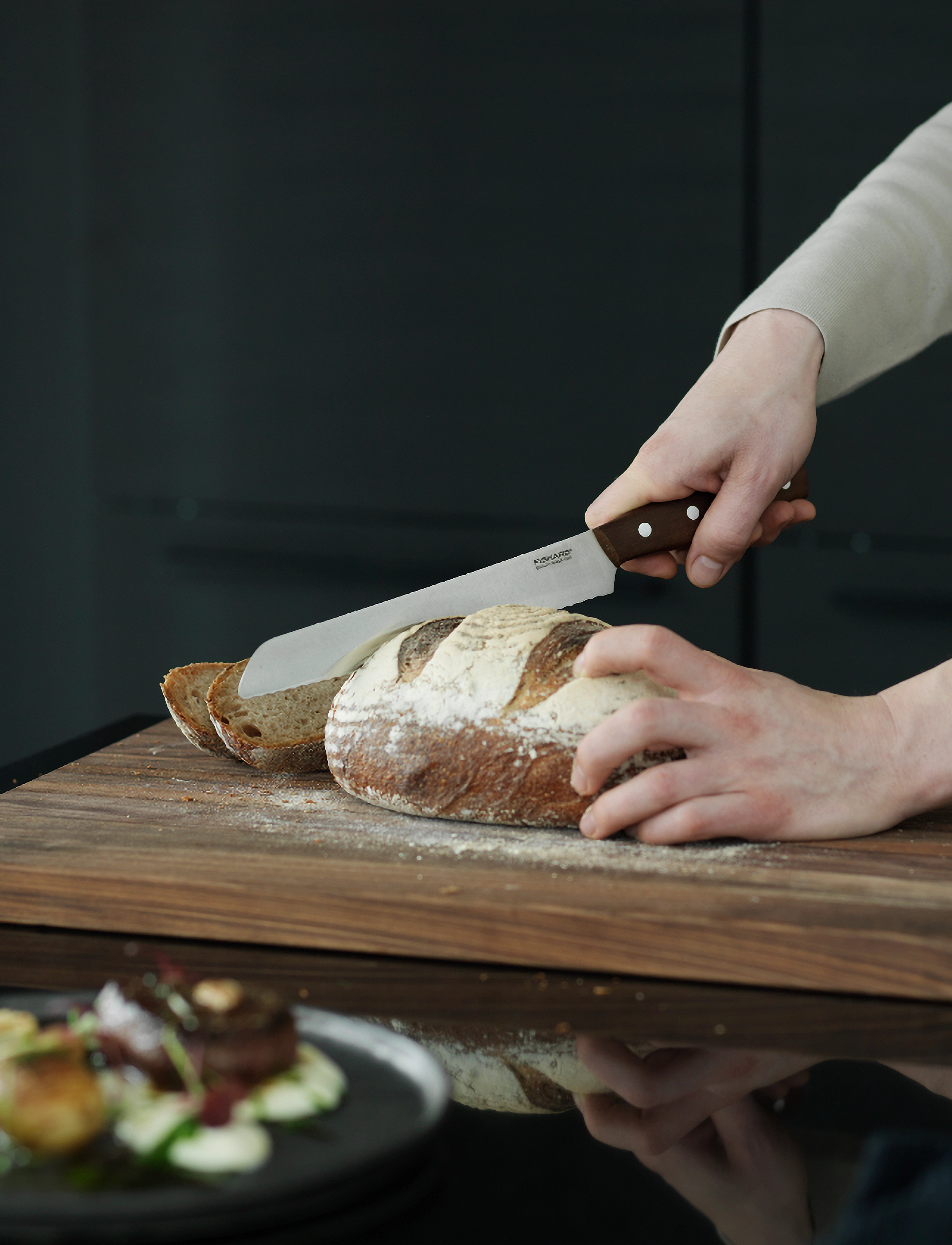 Fiskars - North bread knife 21 cm - brown - 3