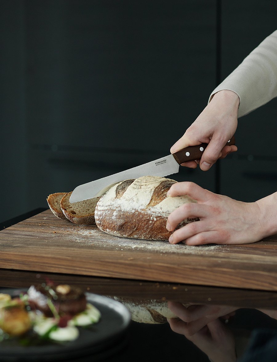 Fiskars - North bread knife 21 cm - brown - 3