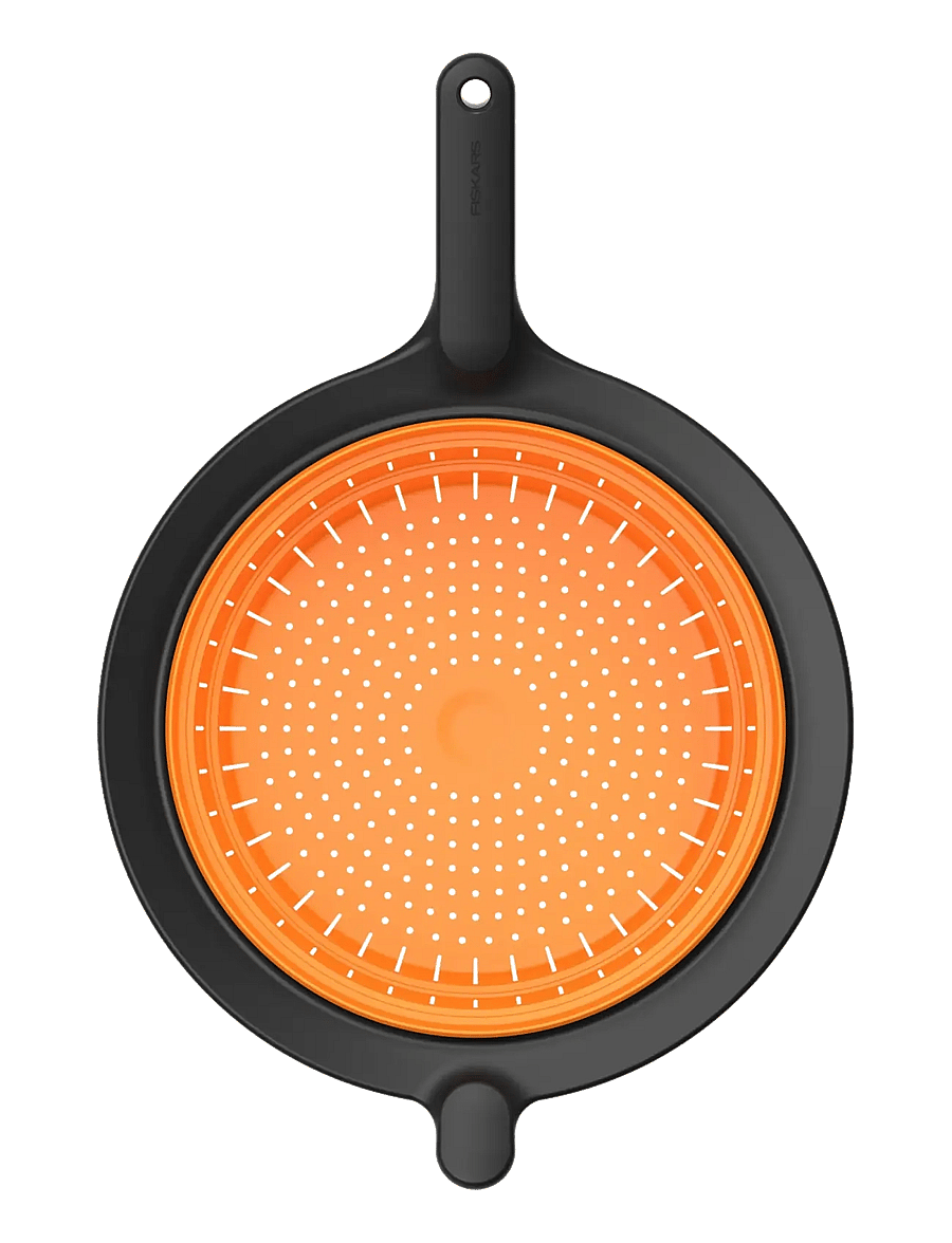 Fiskars - FF colander/steamer - kurnad, sõelad ja lehtrid - black - 0