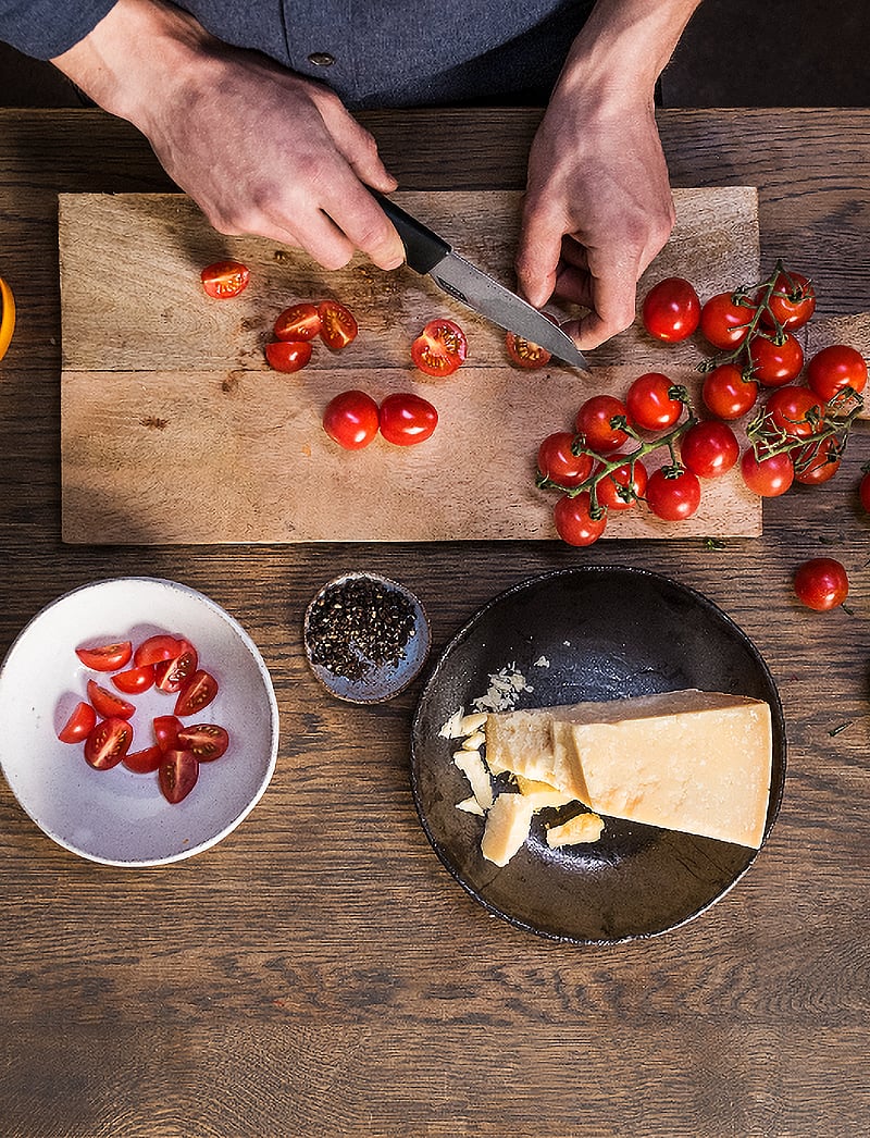 Fiskars - Hard Edge vegetable knife 11 cm - madalaimad hinnad - black - 4