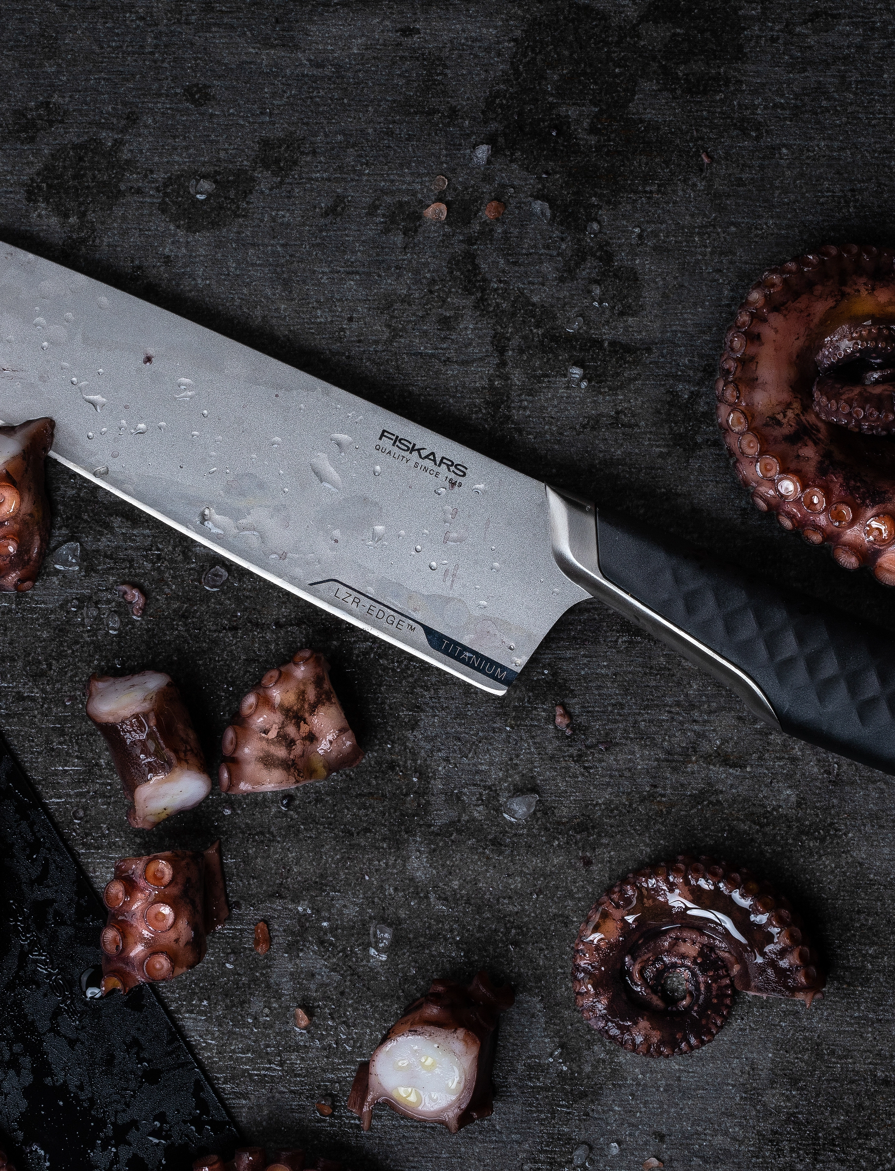 Fiskars Taiten Large Cook's Knife 20cm, L:20 cm, Black, Knive Og Tilbehør > Kokkeknive, Unisex