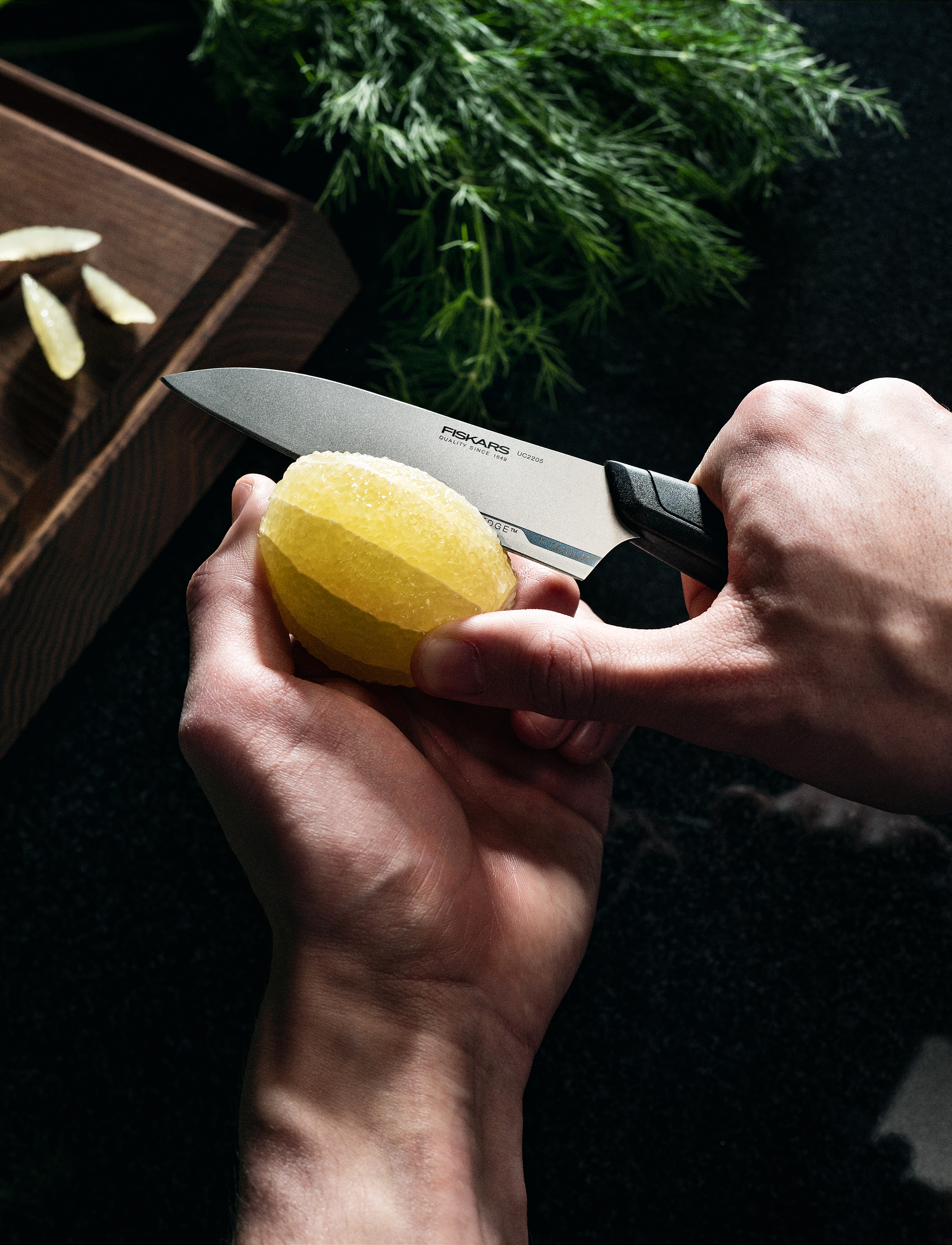 Fiskars Taiten Small Cook's Knife 13cm, L:13 cm, Black, Knive Og Tilbehør > Kokkeknive, Unisex