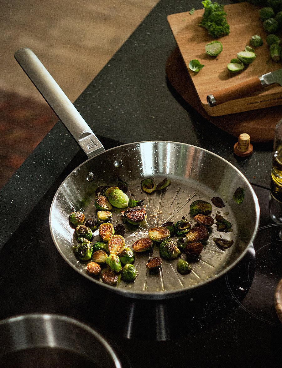 Fiskars - Norden Steel Frying Pan 28cm Uncoated - praepannid ja pannid - stainless steel - 0