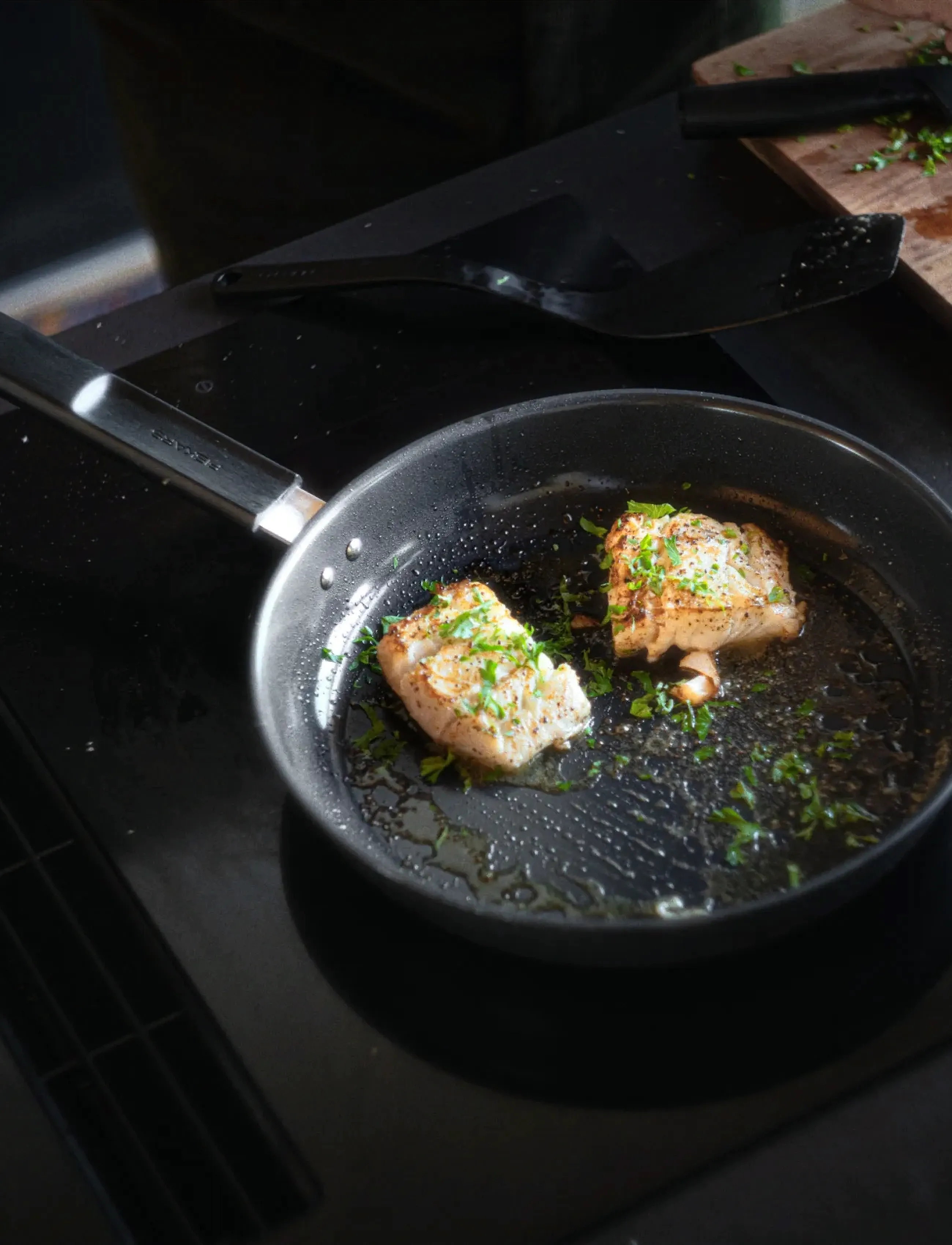 Fiskars Non-Stick Stegepande, 28 Cm, Ø cm, Pots & Pans, Schwarz - Frying Homeware