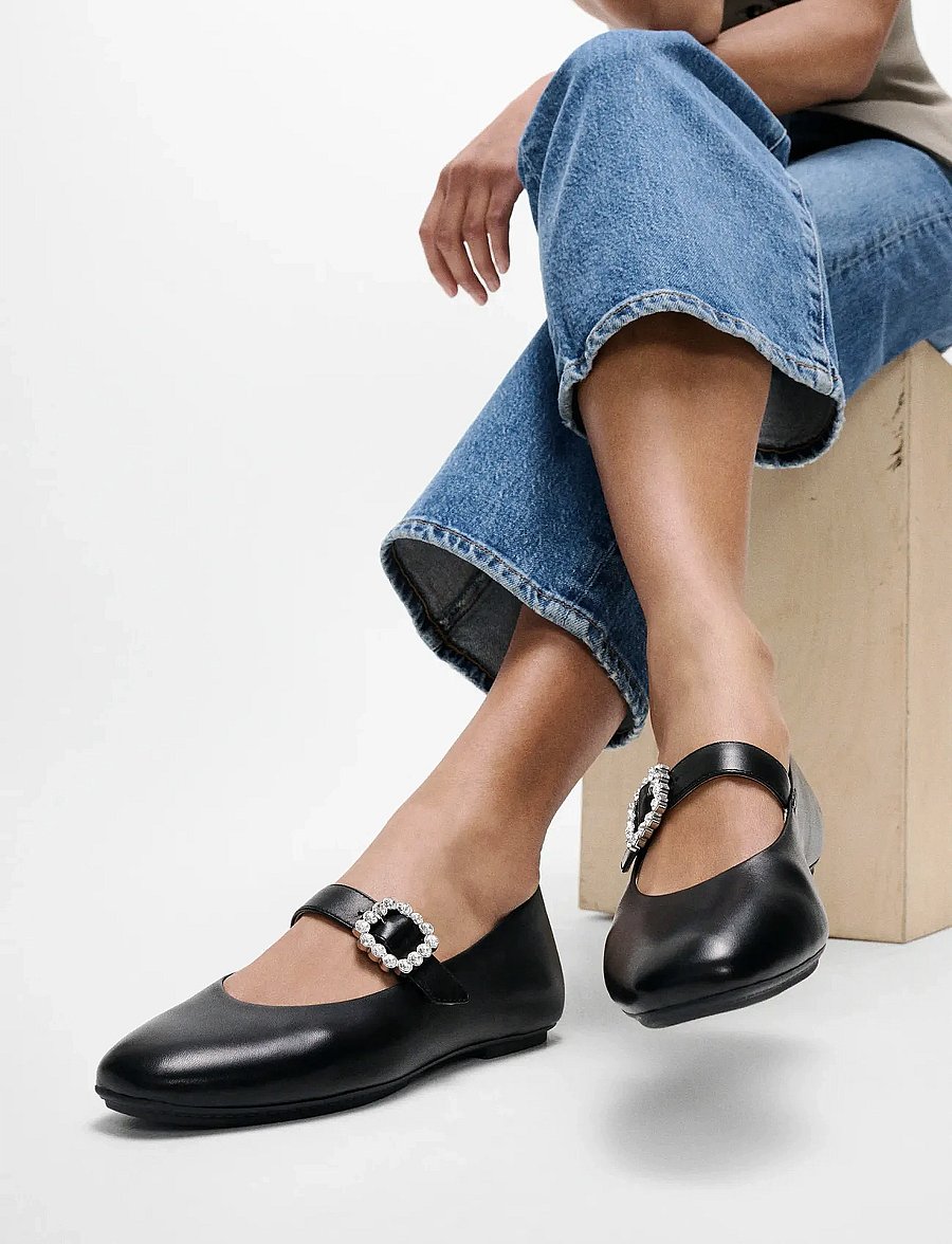 FitFlop - DELICATO CRYSTAL-BUCKLE LEATHER MARY JANES - black - 0