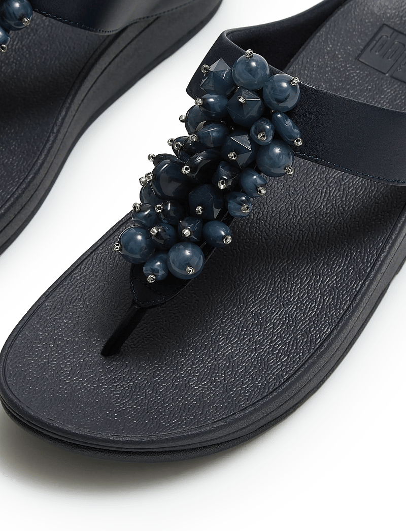 FitFlop - FINO BEAD-CLUSTER TOE-POST SANDALS - platformsandaler - midnight navy - 4