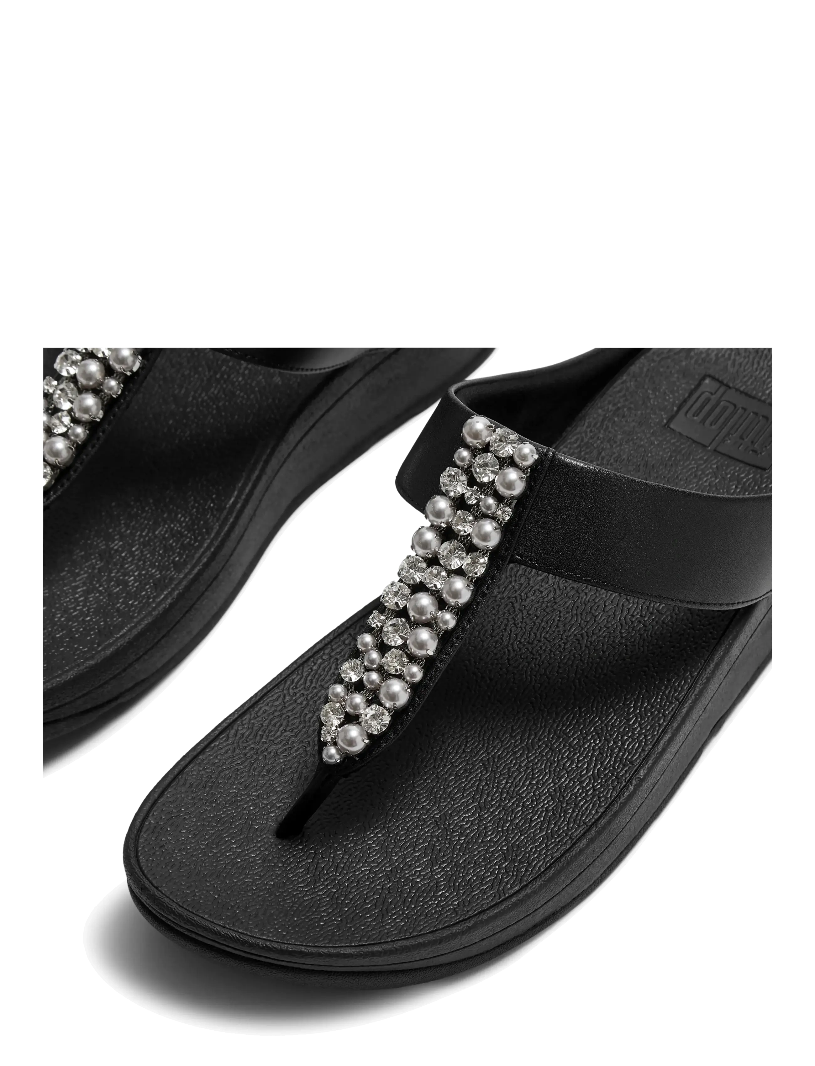 FitFlop - FINO PEARLS-AND-CRYSTAL TOE-POST SANDALS - platformsandaler - black - 4