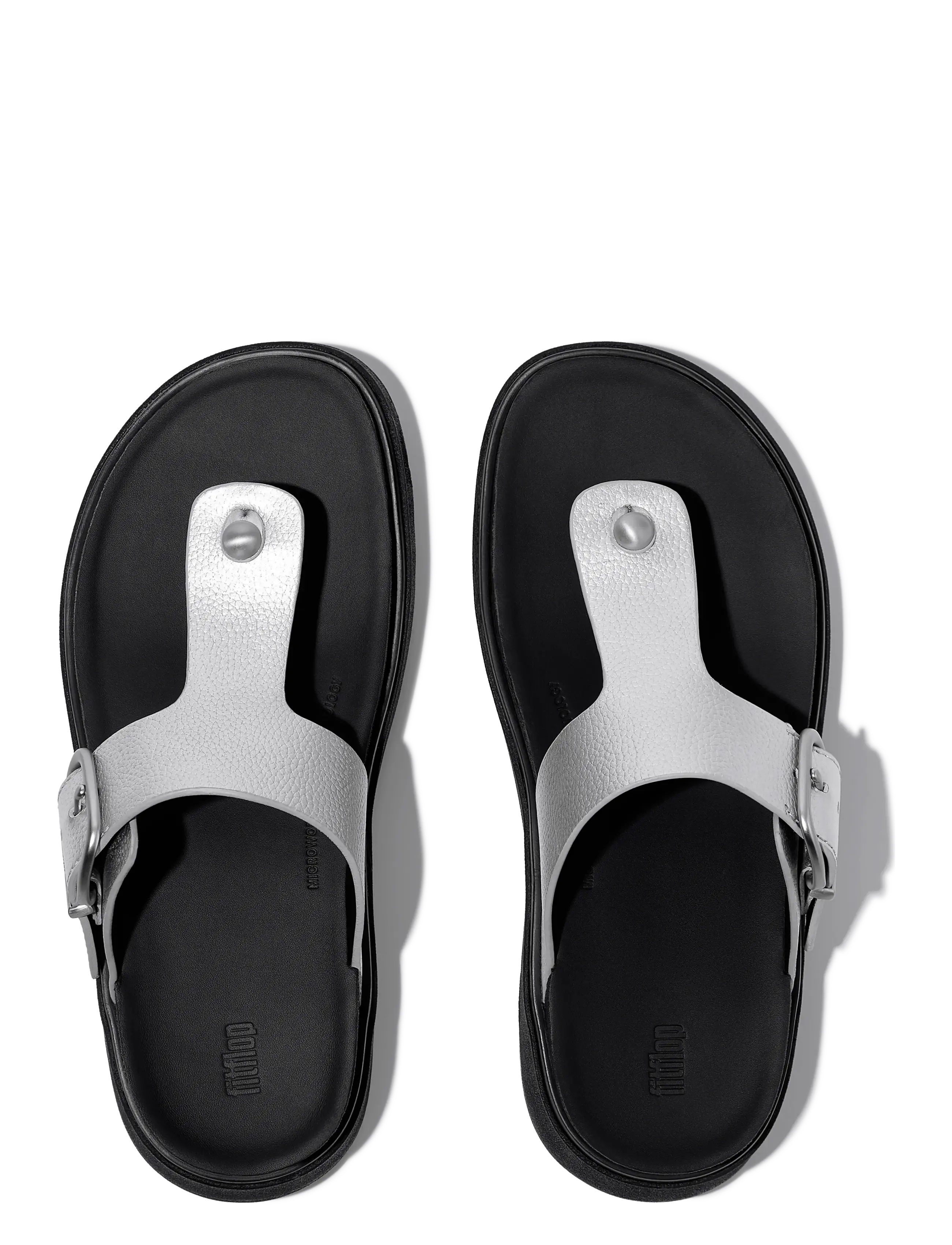 FitFlop - GEN-FF BUCKLE TUMBLED-LEATHER TOE-POST SANDALS - flat sandals - silver - 2