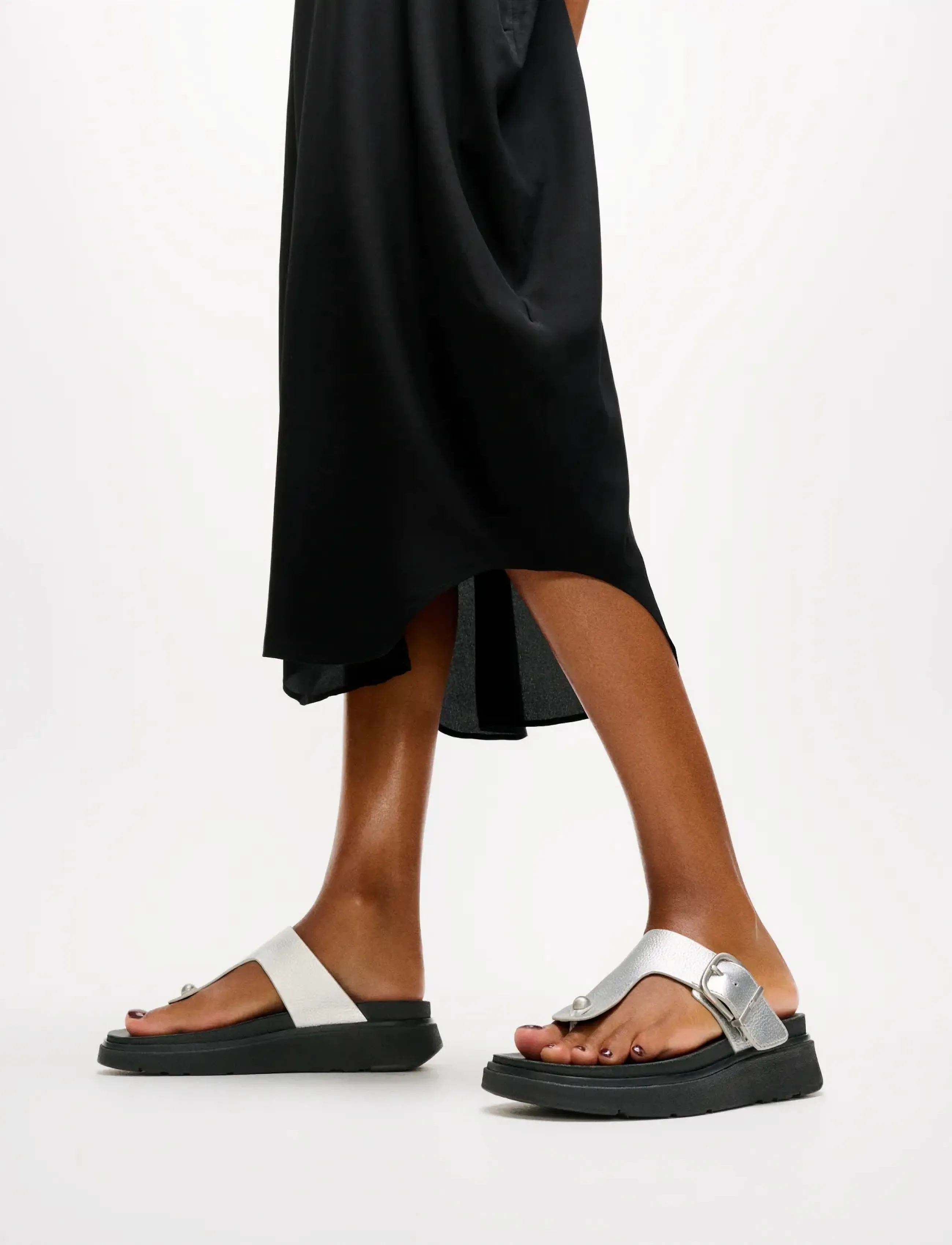 FitFlop Gen-Ff Buckle Tumbled-Leather Toe-Post Sandals, 40, Silber - Flat Frauen