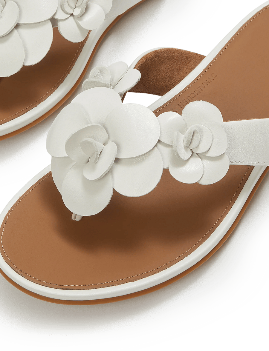 FitFlop - GRACIE FLOWER LEATHER FLIP-FLOPS - flache sandalen - urban white - 4