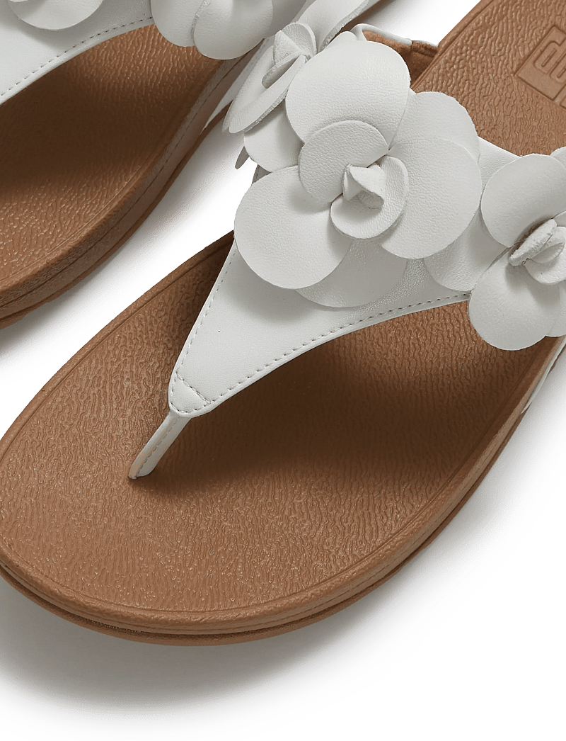 FitFlop - LULU FLOWER TOE-POST SANDALS - platformsandaler - urban white - 4