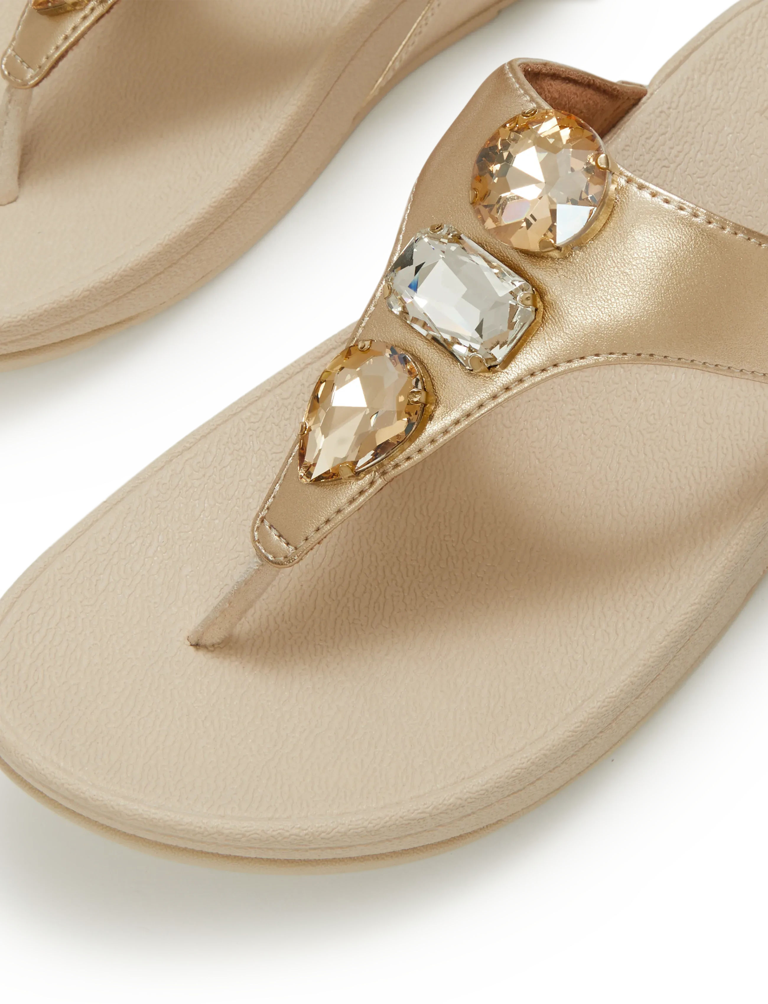 FitFlop - LULU ULTRA-JEWEL METALLIC TOE-POST SANDALS - plateau-sandalen - platino - 4