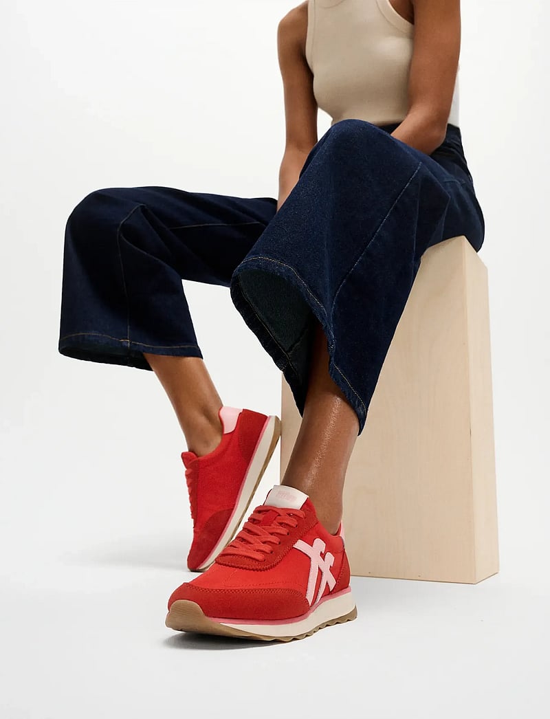 FitFlop - RETRO-Q FF FABRIC/SUEDE SNEAKERS - lave sneakers - cherry tomato/warm pink - 0