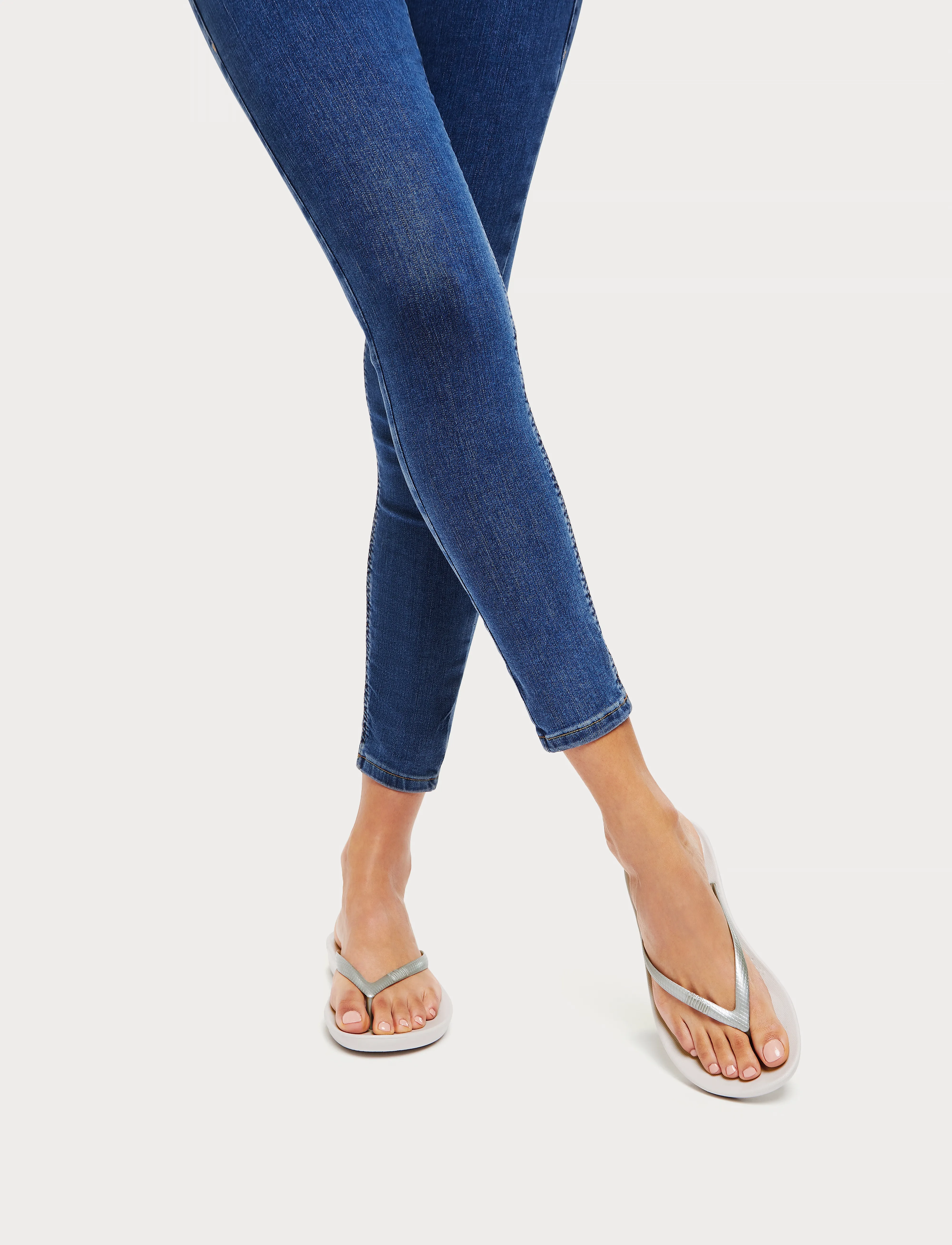 FitFlop Iqushion Ergonomic Flip-Flops, 41, Grey, Sandaler > Flip Flops, Dame