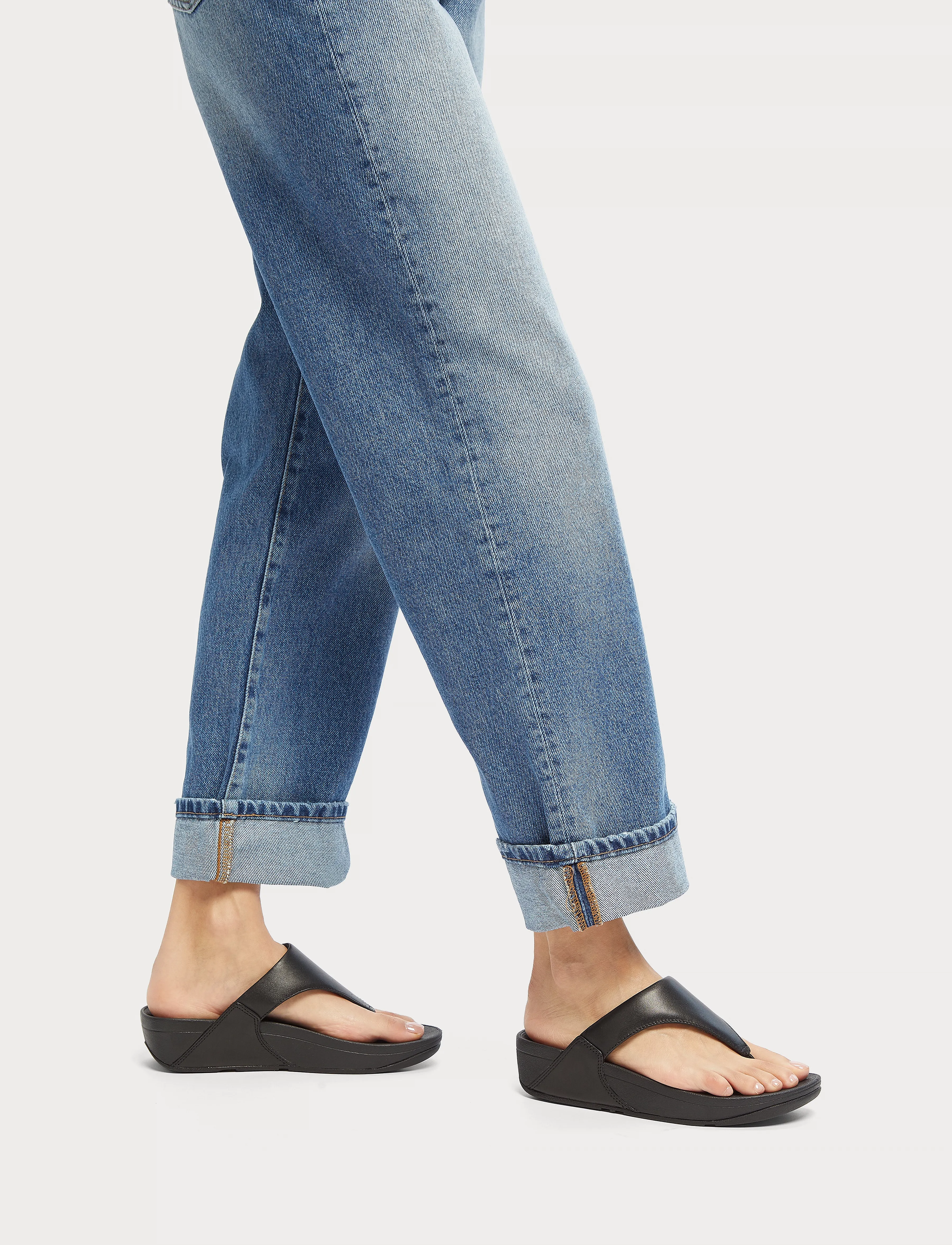 Lulu Leather Toepost